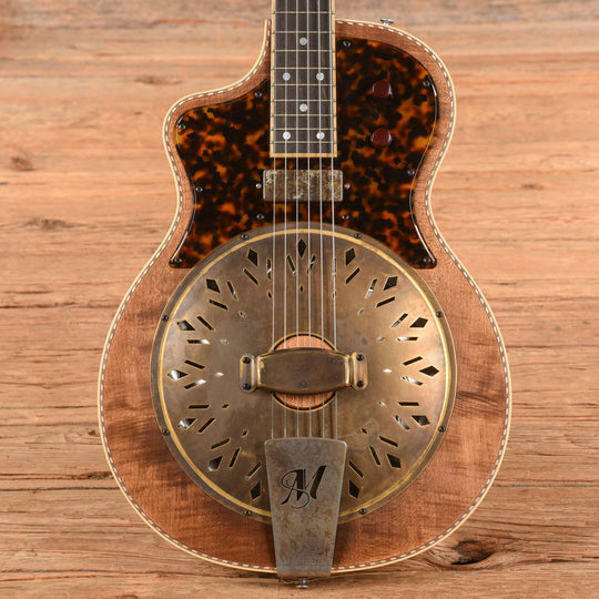 Mule Mavis Cutaway   LEFTY