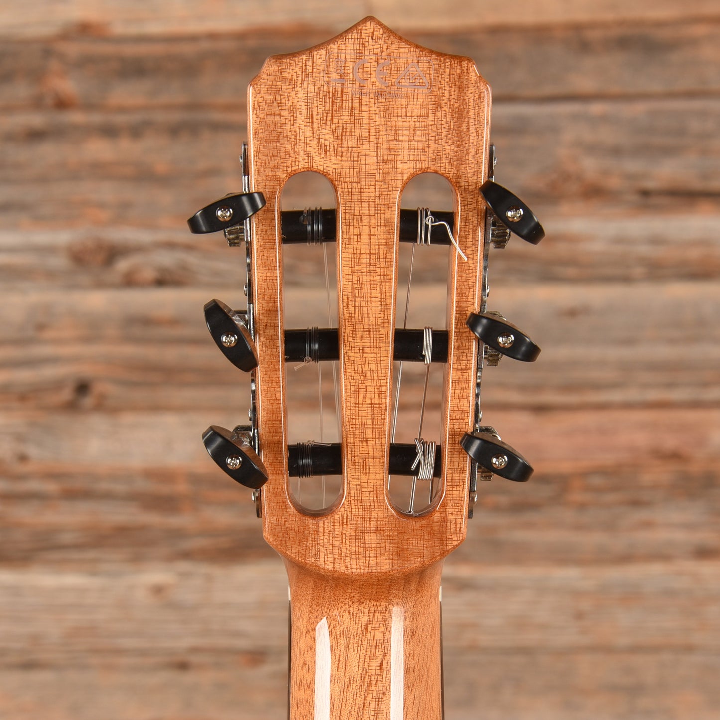 Cordoba Fusion 12 Natural Cedar Classical with Electronics Natural