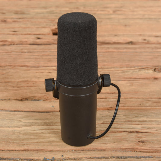 Shure SM7B Cardioid Dynamic Studio Vocal Microphone