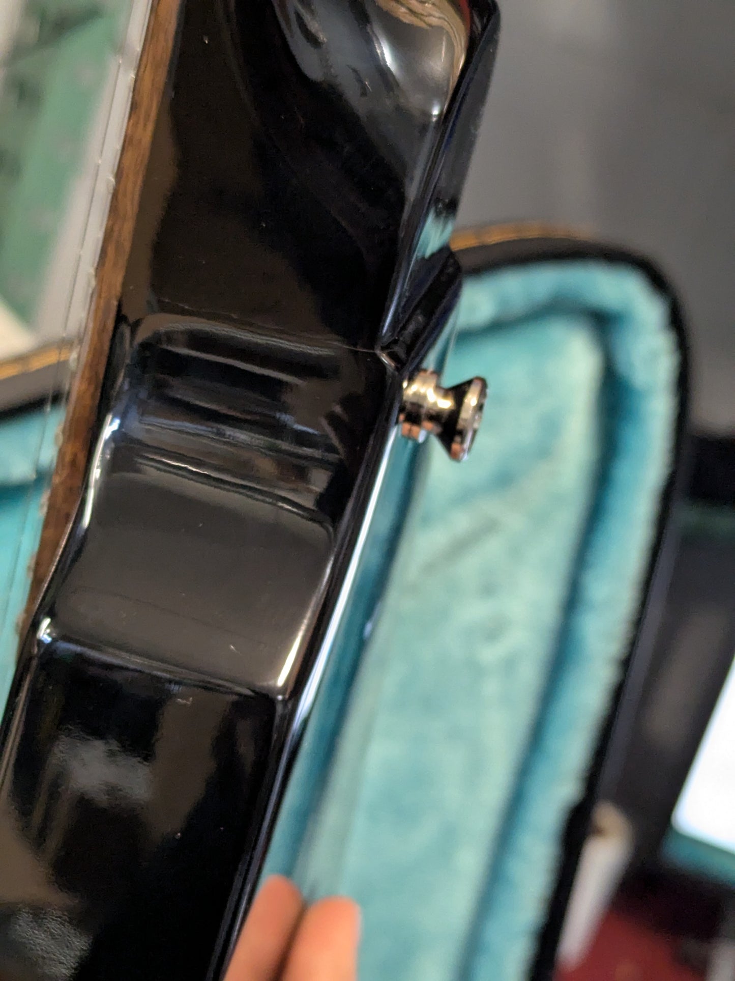 Epiphone Inspired by Gibson Custom Jimi Hendrix "Love Drops" Flying V