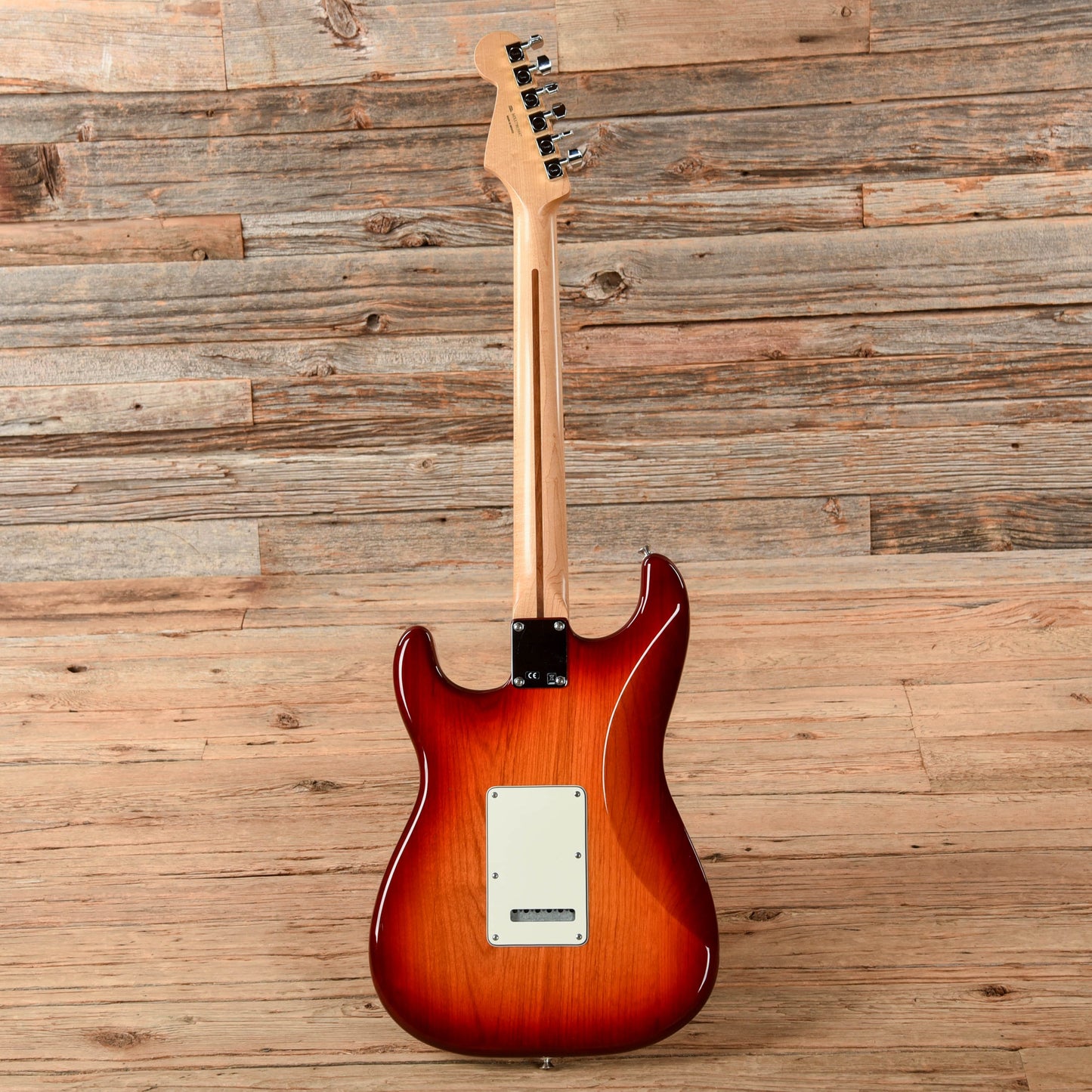 Fender Player Stratocaster HSS Plus Top Cherry Sunburst 2017