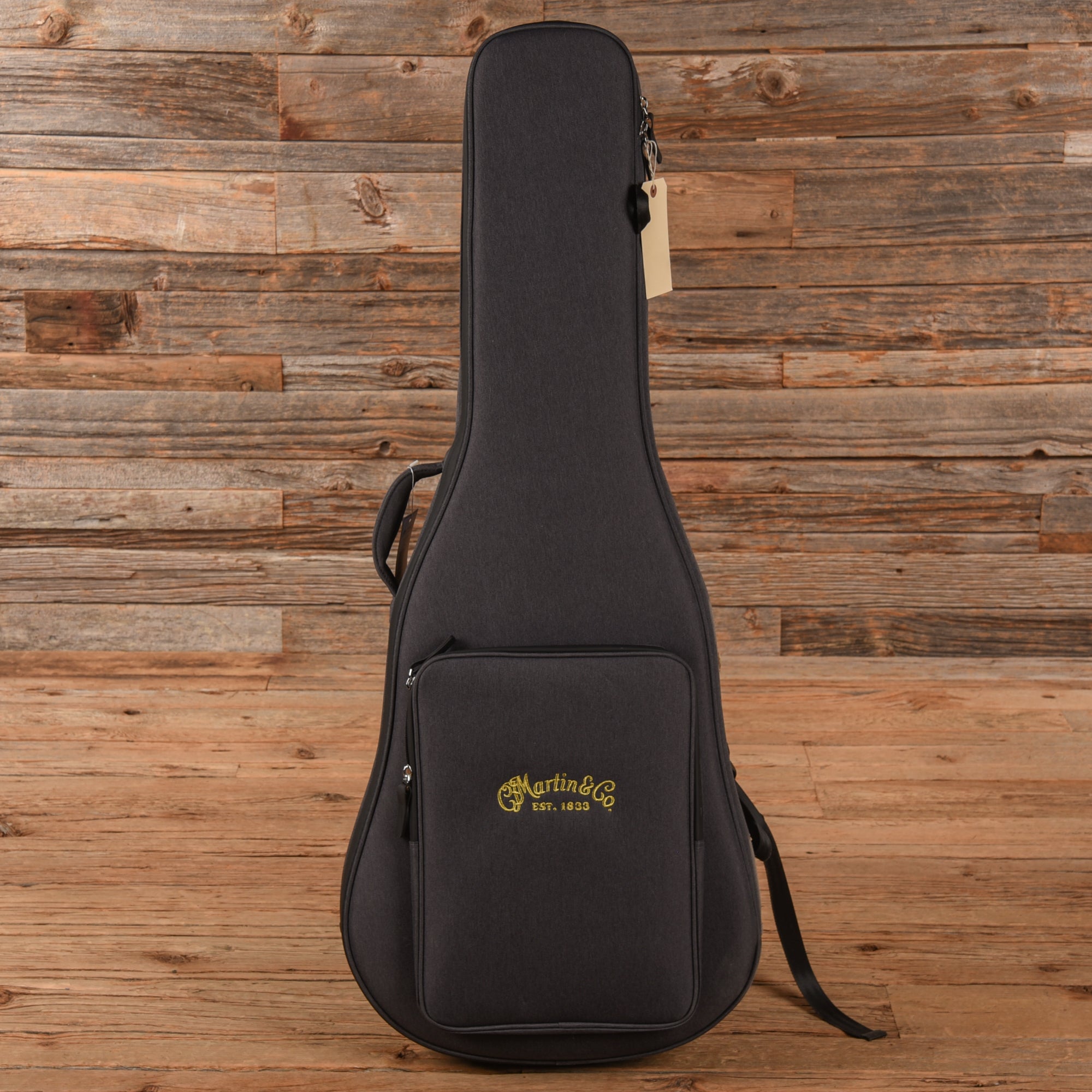 Martin Road Series D-13 Natural 2024