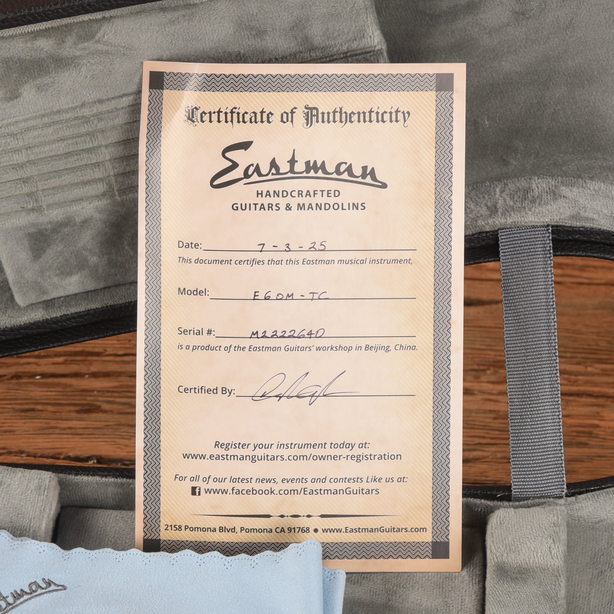 Eastman E6OM-TC Natural