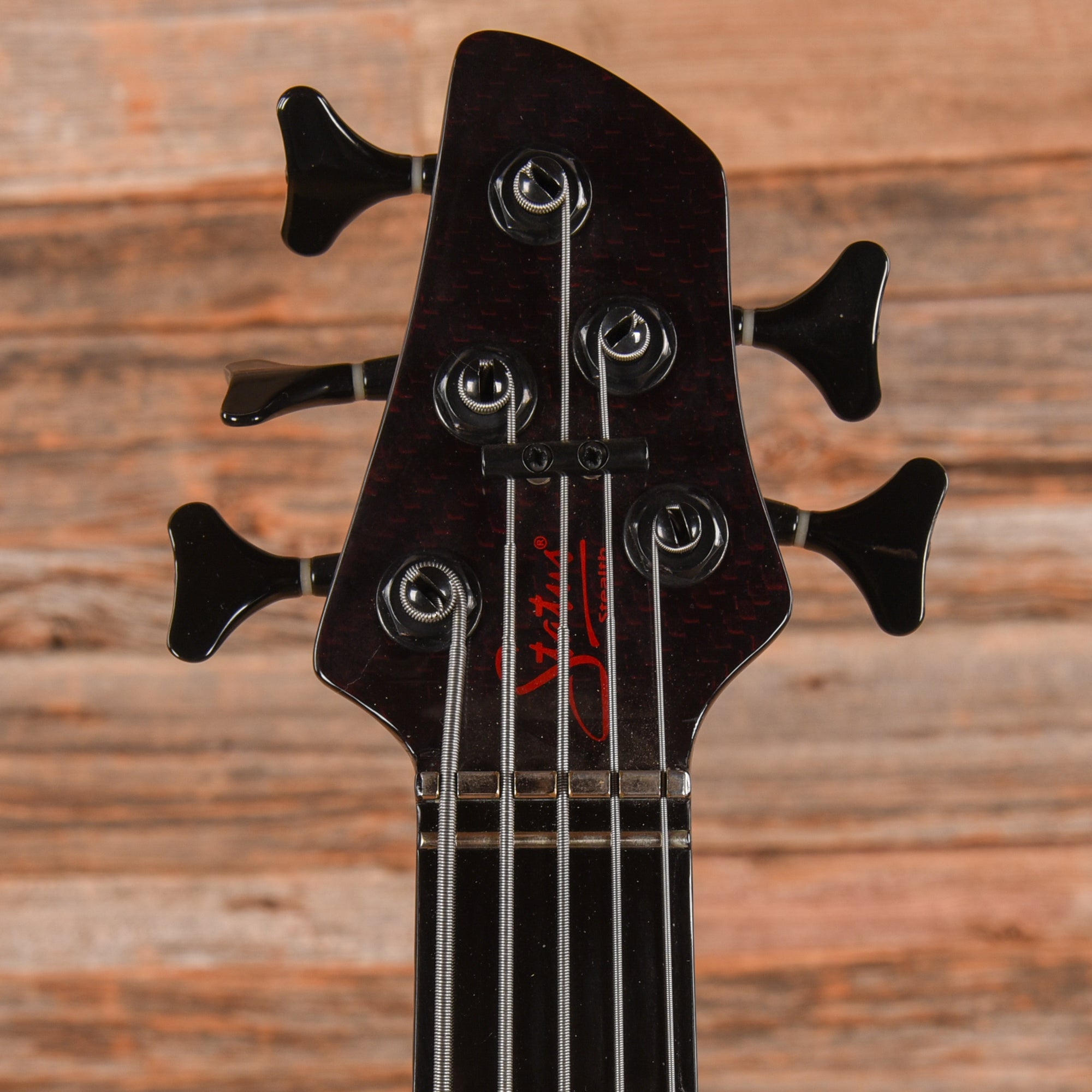 Status Graphite 5 Stealth Black / Red