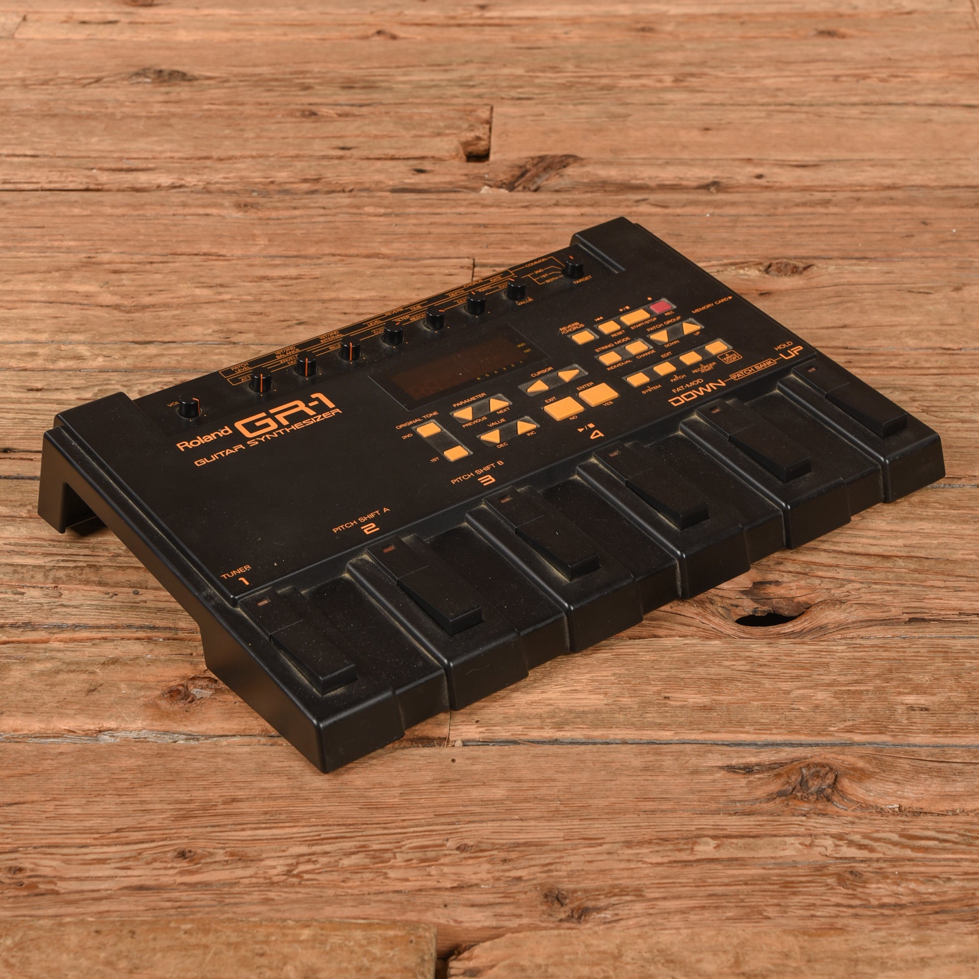 Roland ローランド GR-1 Guitar Synthesizer Roland GR-1 Guitar Synthesizer – Chicago Music Exchange