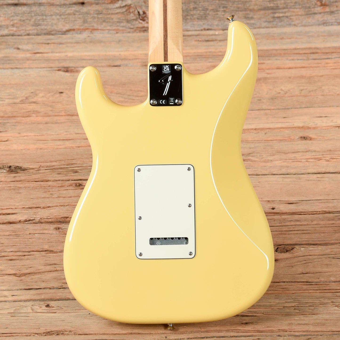 Fender Player Stratocaster Buttercream 2022
