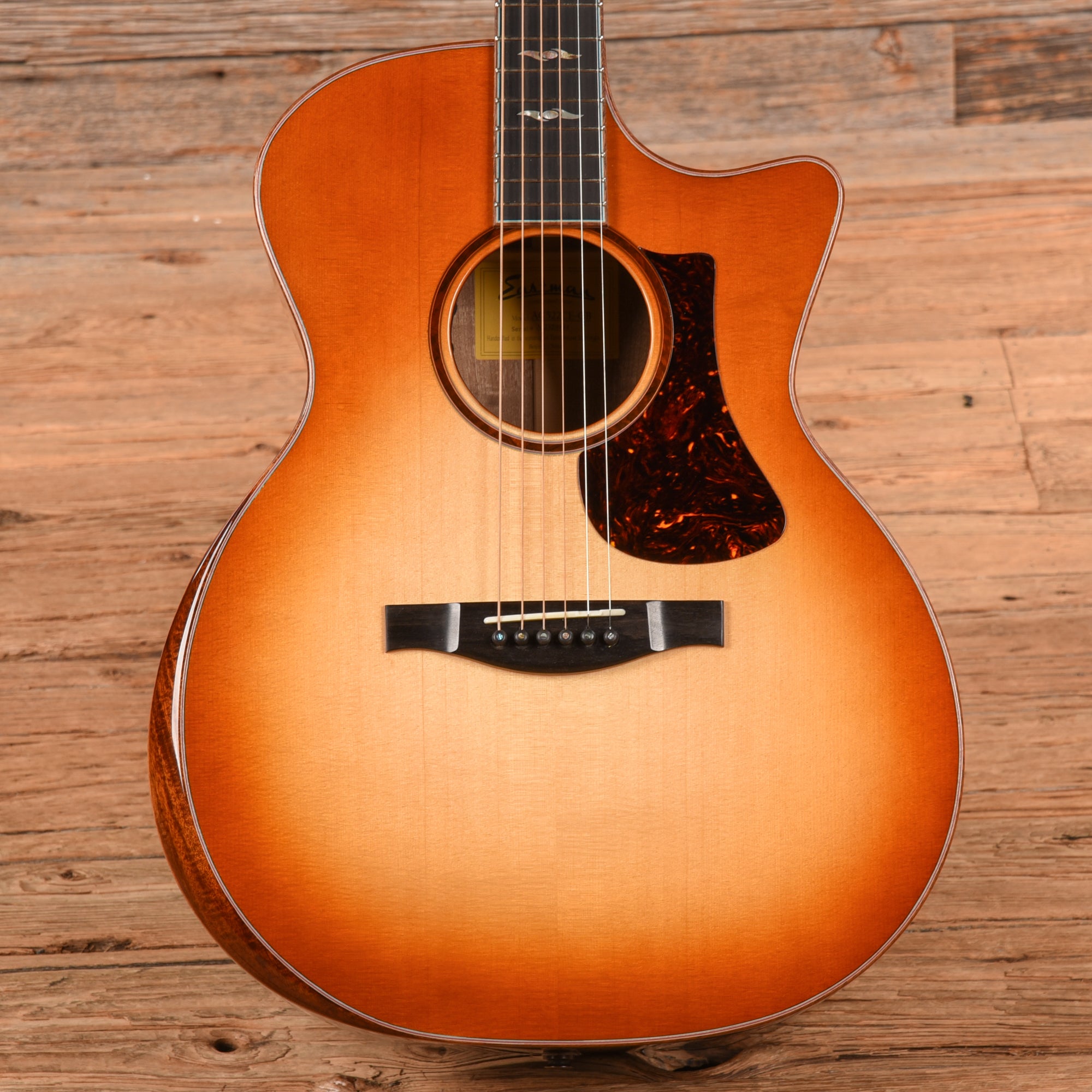 Eastman AC522CE Gold Burst 2024 – Chicago Music Exchange