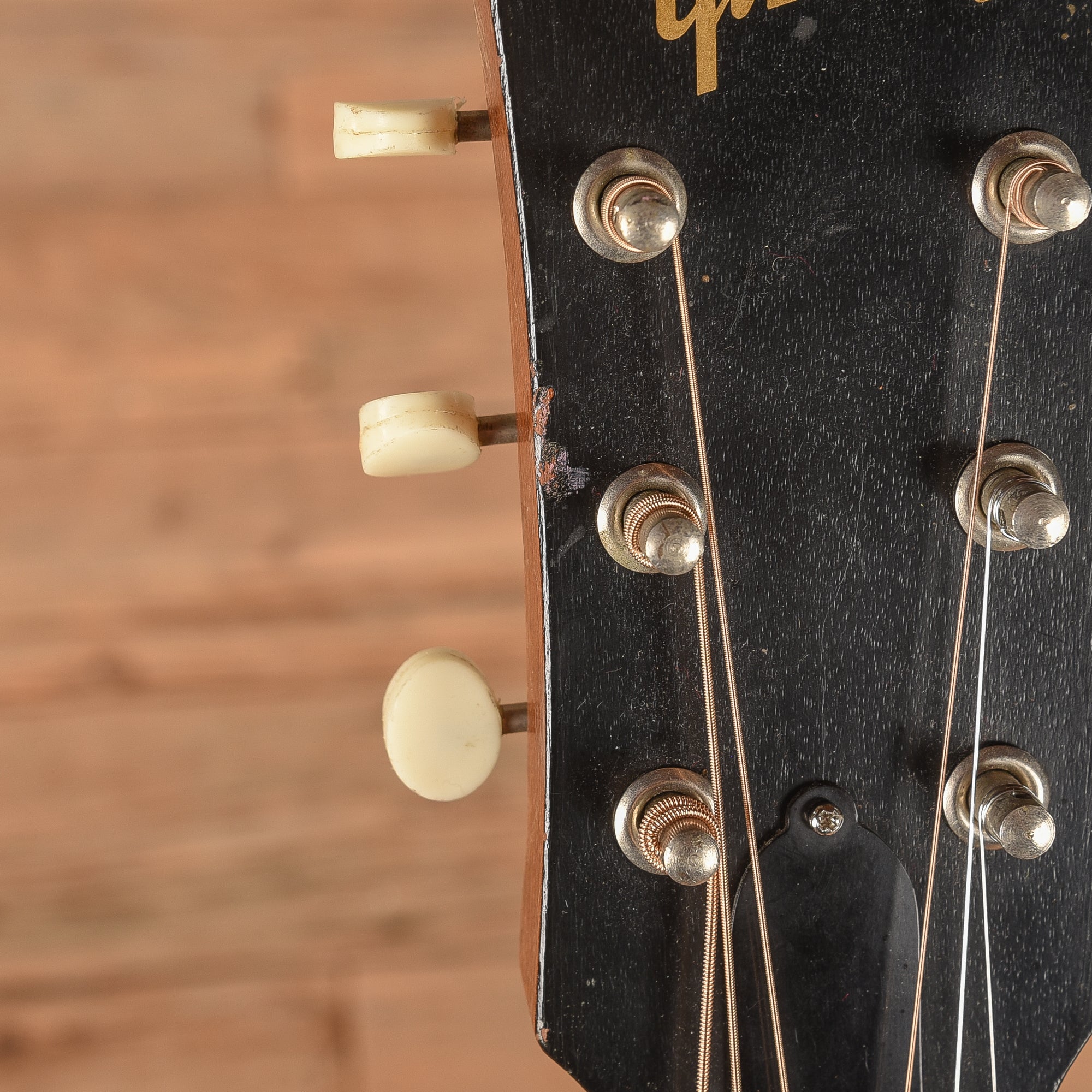 Gibson LG-0 Brown 1965