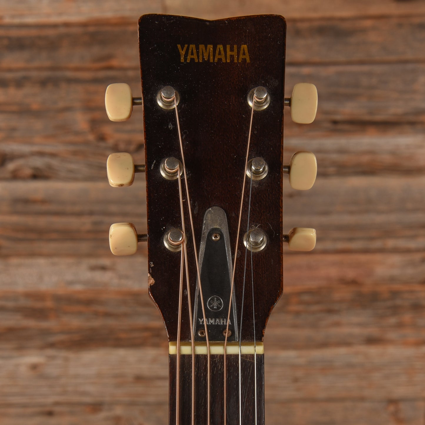 Yamaha FG-140 Red Label  1970