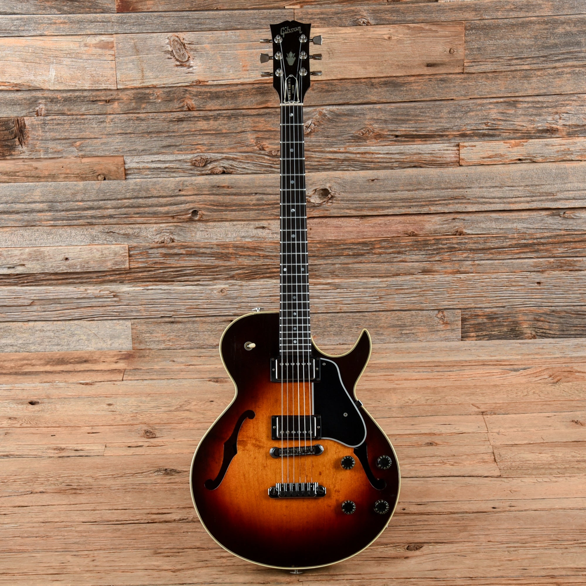 Gibson Howard Roberts Fusion Sunburst 1980 – Chicago Music Exchange