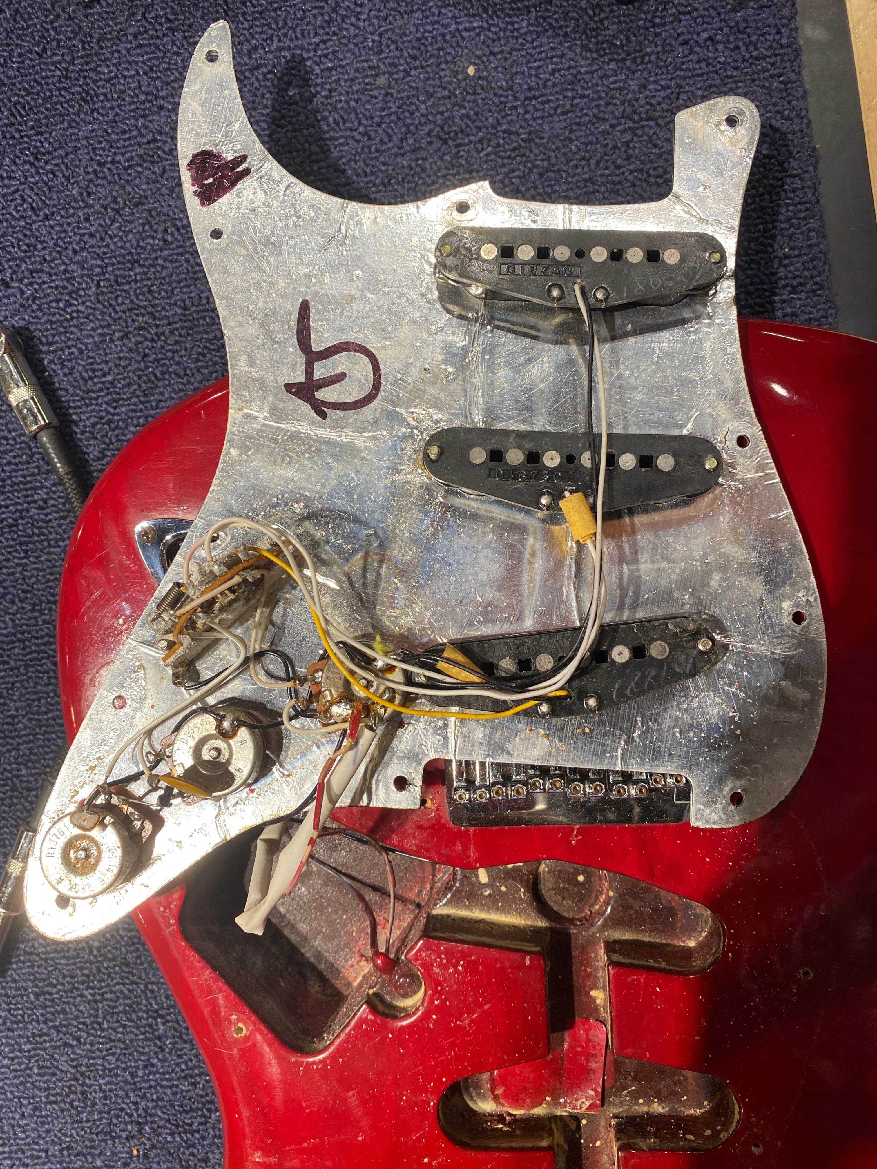 Fender Stratocaster Transparent Red 1981