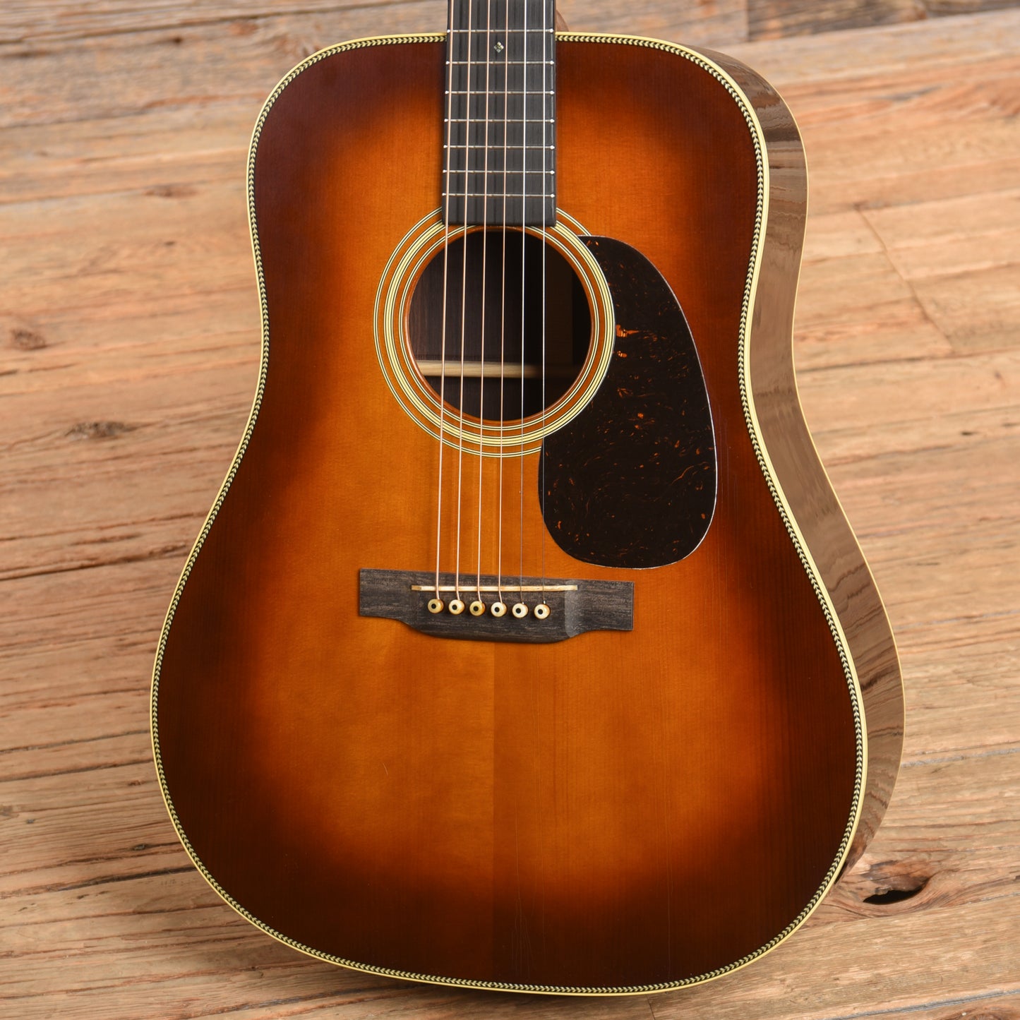 Martin Custom Shop Expert D-28 Authentic 1937 Ambertone 2023