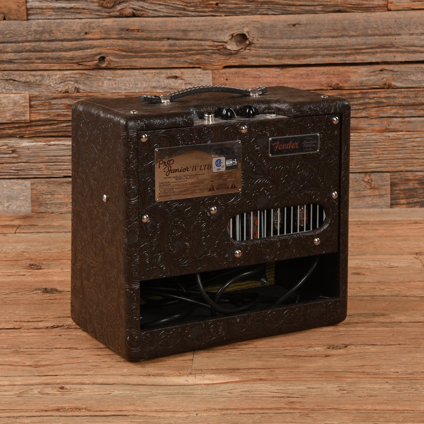 Fender Pro Junior 15-Watt 1x10" Guitar Combo Amp