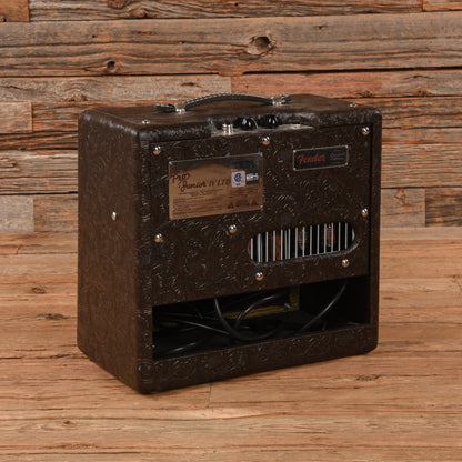 Fender Pro Junior 15-Watt 1x10" Guitar Combo Amp