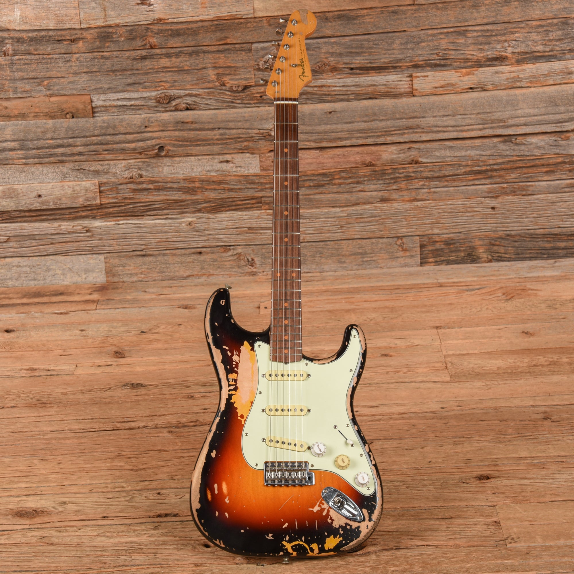 Fender Artist Mike McCready Signature Stratocaster 3-Color Sunburst