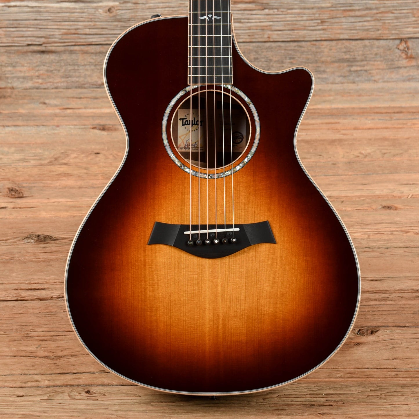 Taylor Custom Grand Concert Western Red Cedar/AA Walnut ES2 w/Figured Maple Binding Tobacco Sunburst 2024