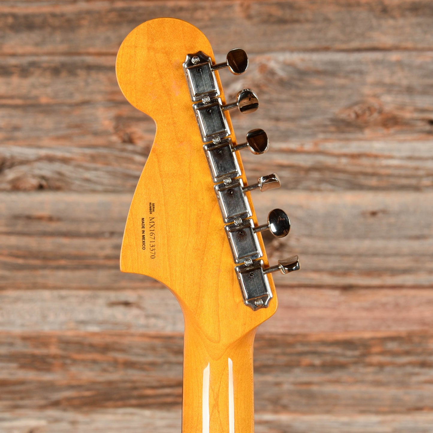 Fender Classic '60s Jaguar Lacquer Fiesta Red 2016