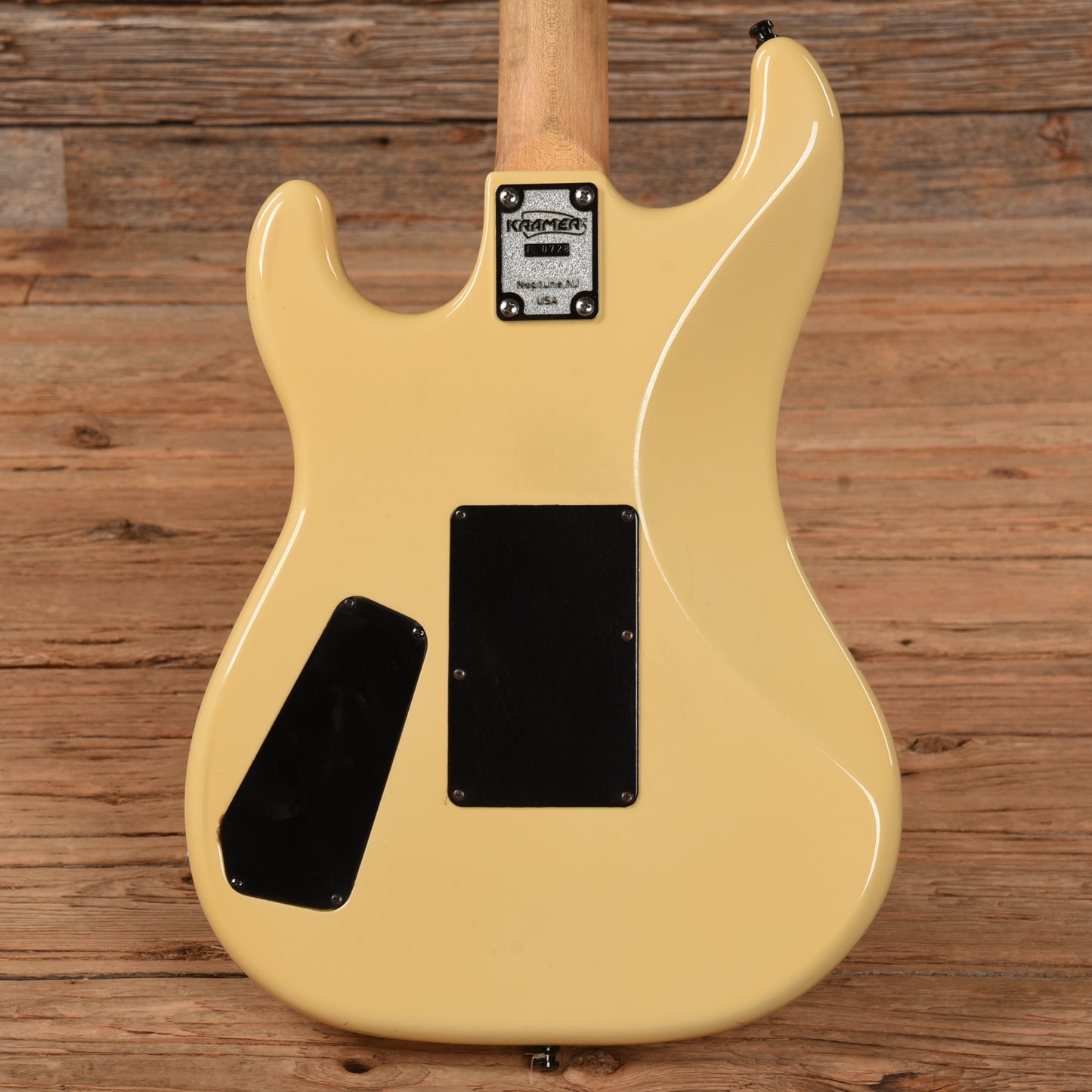 Kramer Baretta White 1987