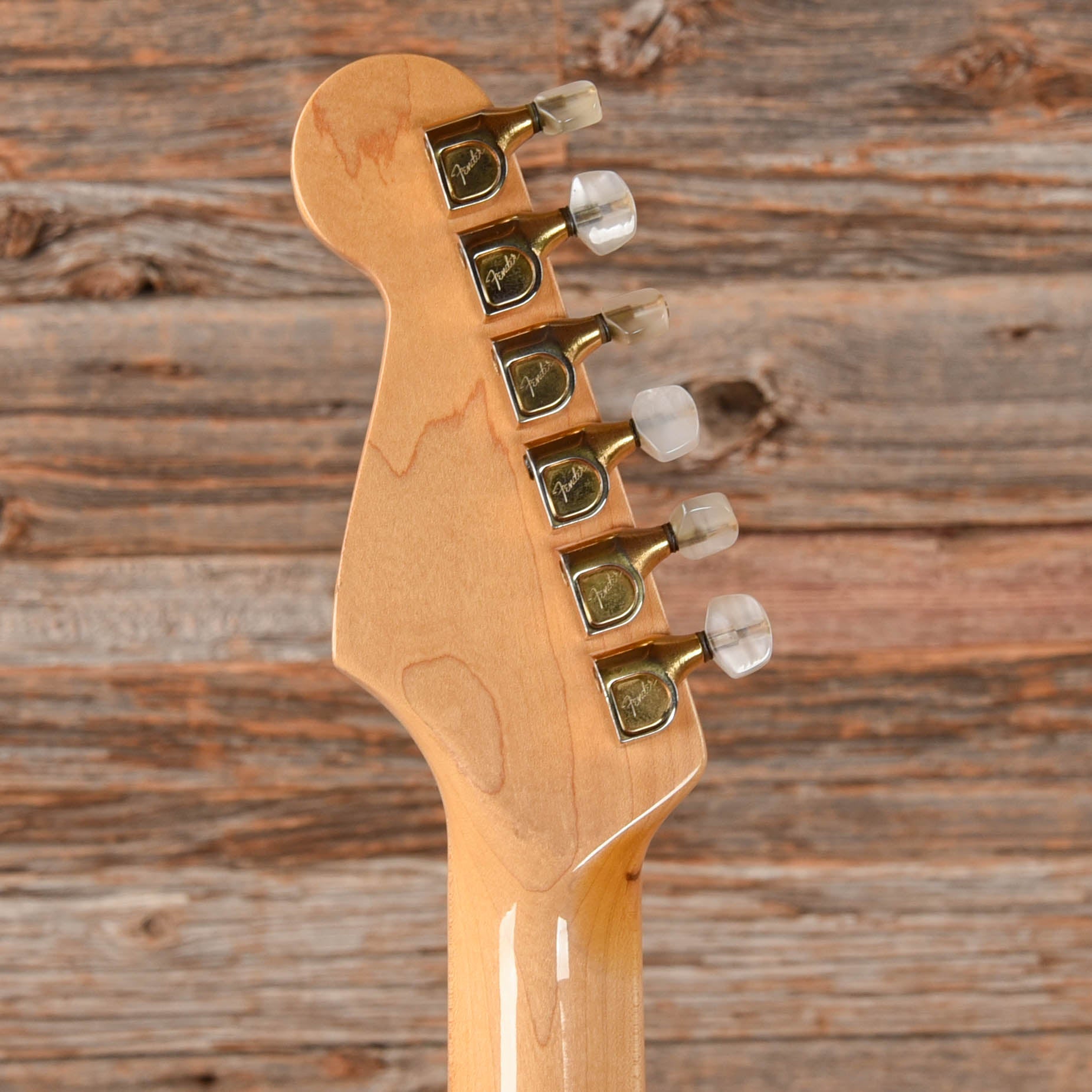 Fender Gold Elite Stratocaster Candy Apple Green 1983