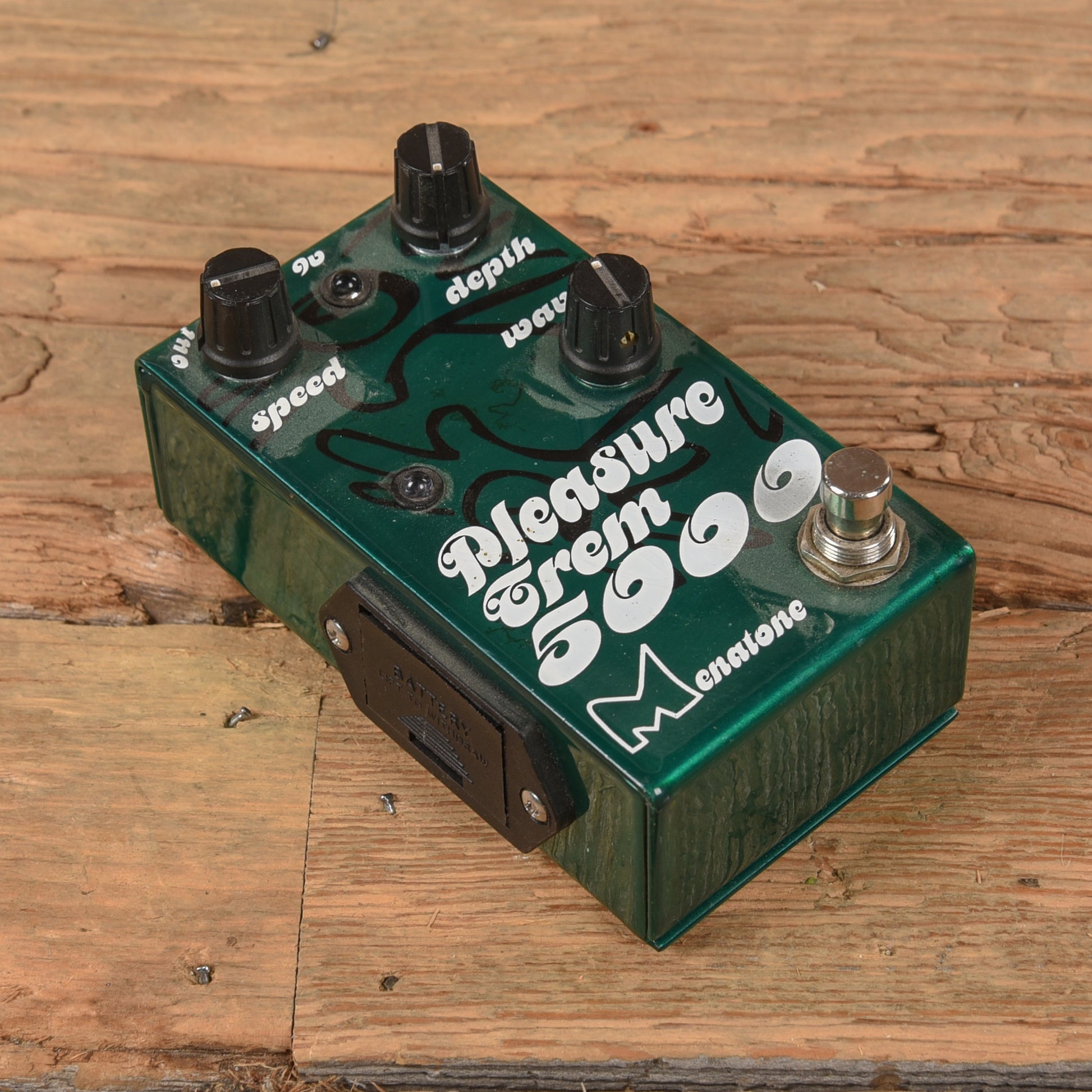 Menatone Pleasure Trem 5000 Effects and Pedals / Tremolo