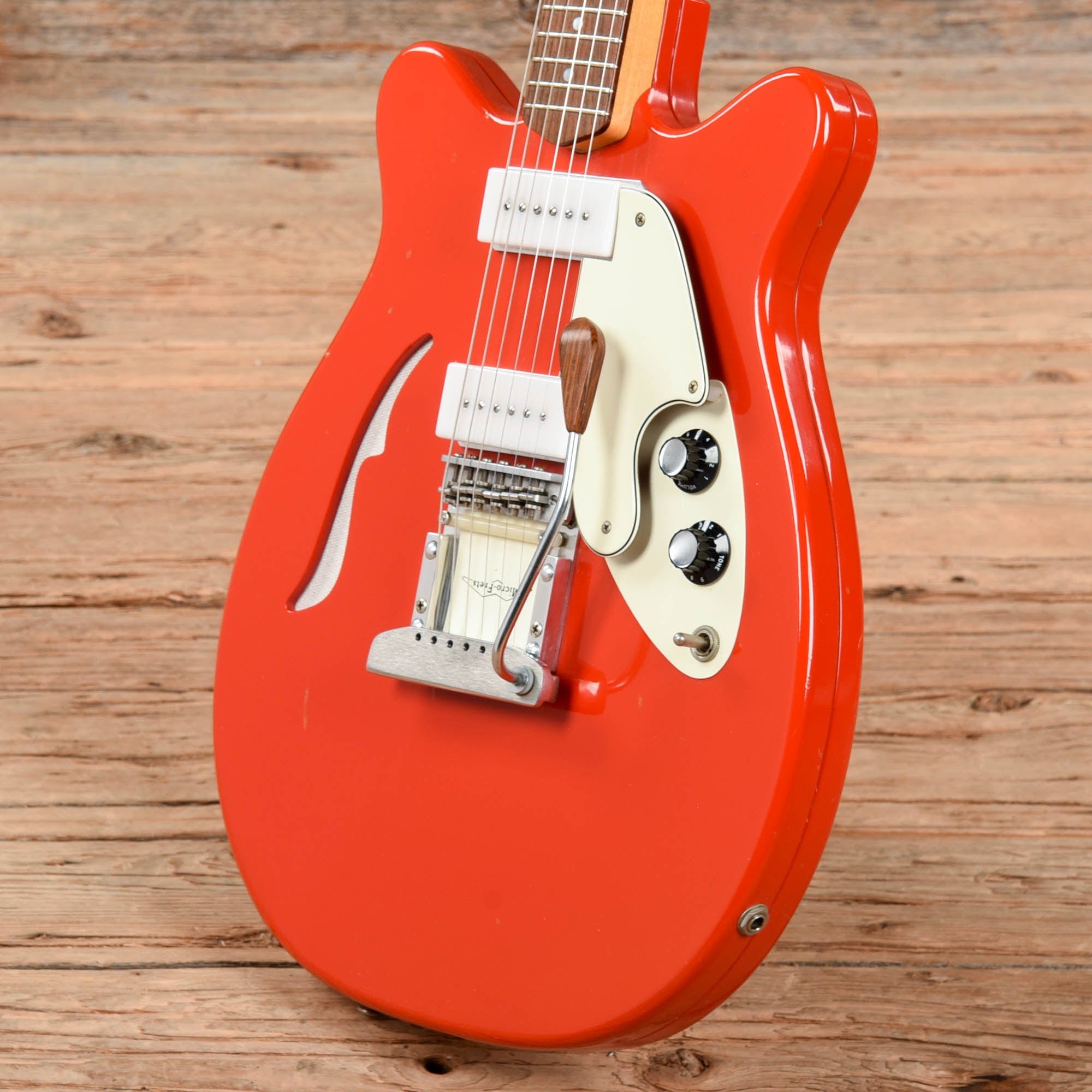 Microfrets Golden Comet Coral 1960s Electric Guitars / Semi-Hollow