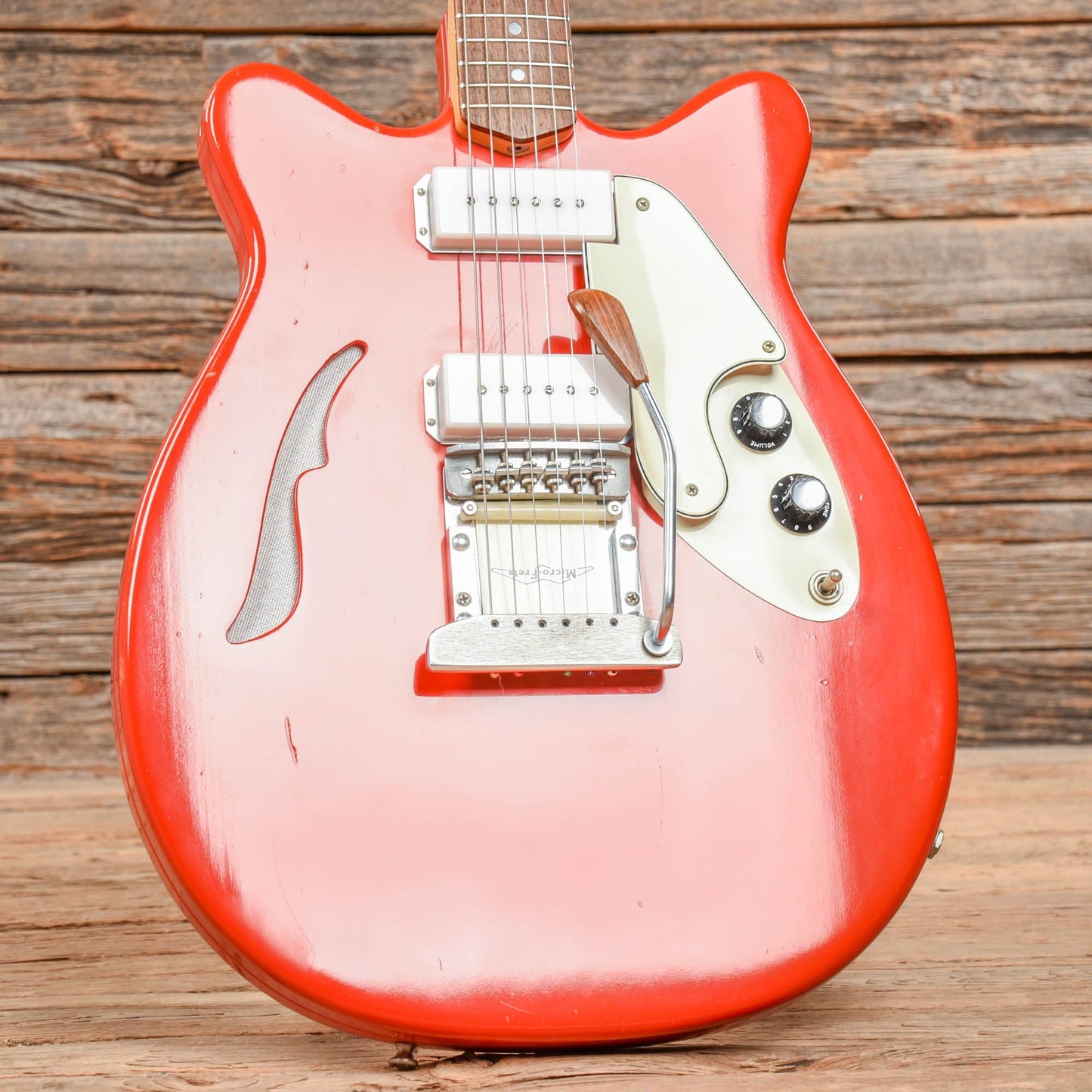 Microfrets Golden Comet Coral 1960s Electric Guitars / Semi-Hollow