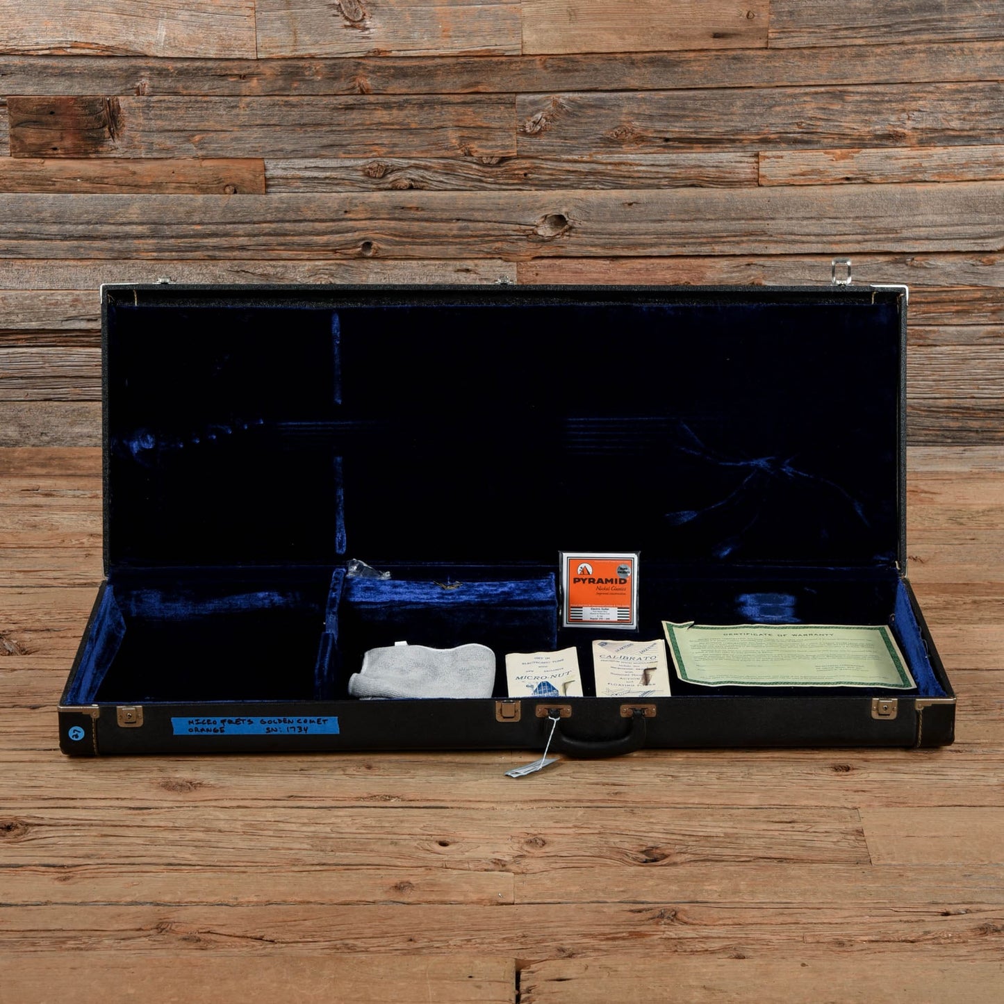 Microfrets Golden Comet Coral 1960s Electric Guitars / Semi-Hollow