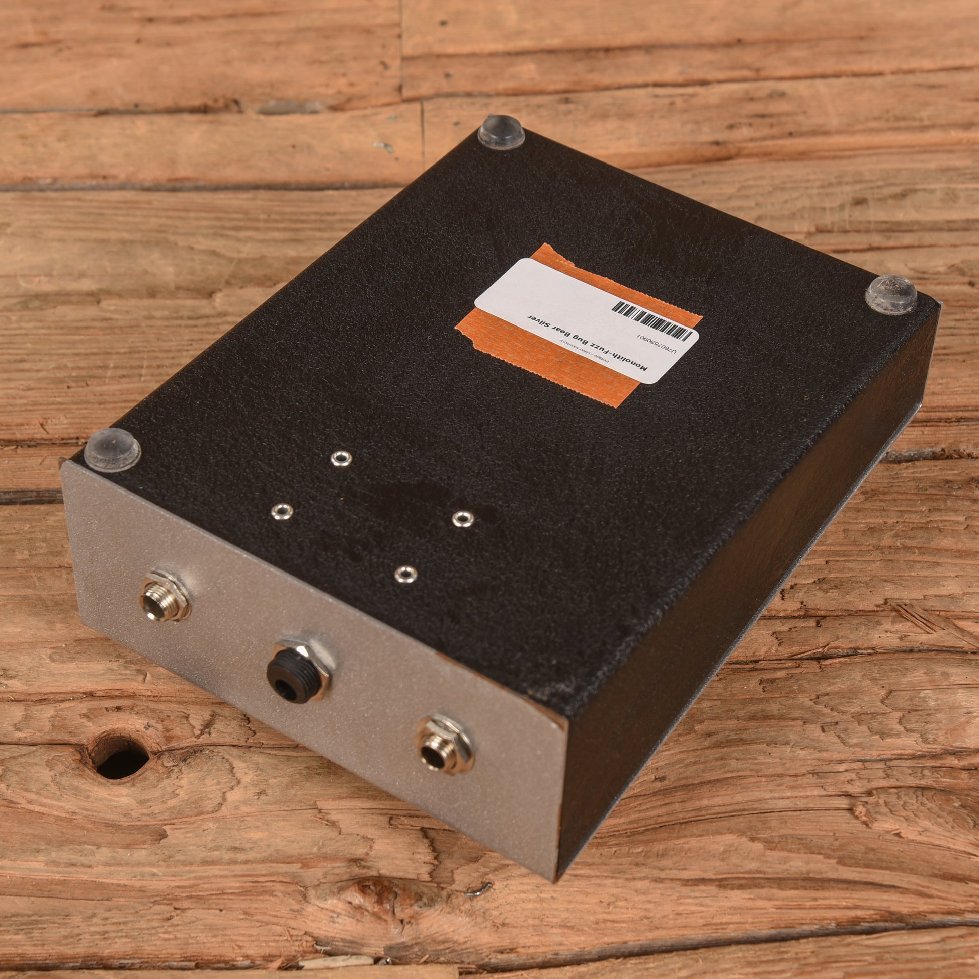 Monolith-Fuzz Bug Bear Silver Effect Pedals