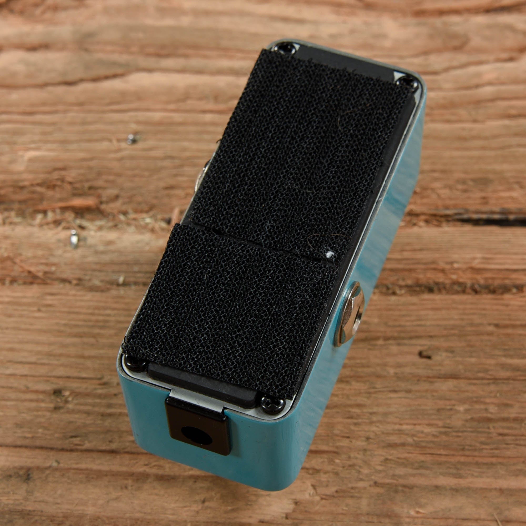 Mooer Ensemble King Effects and Pedals / Chorus and Vibrato