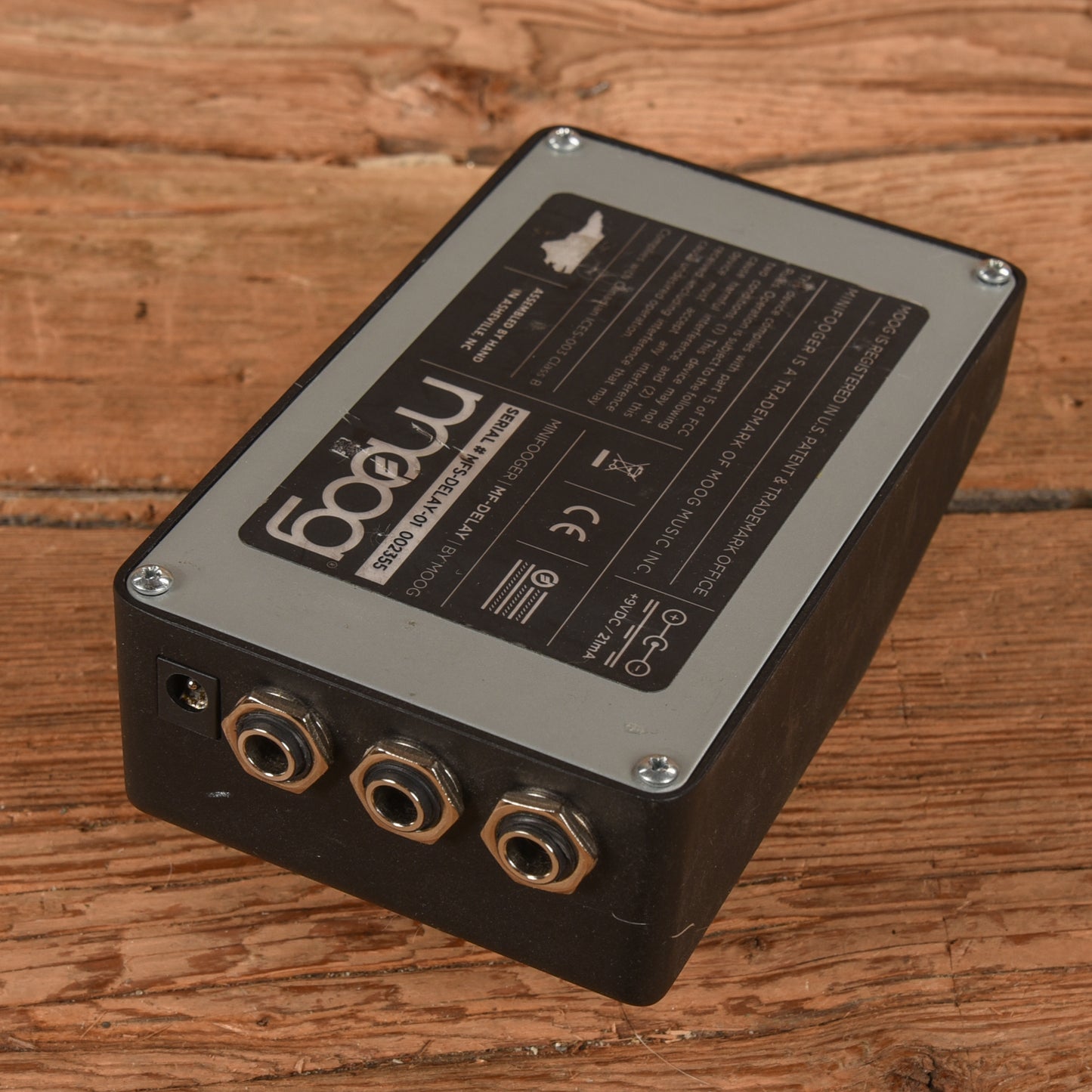 Moog Minifooger MF Delay Effect Pedals