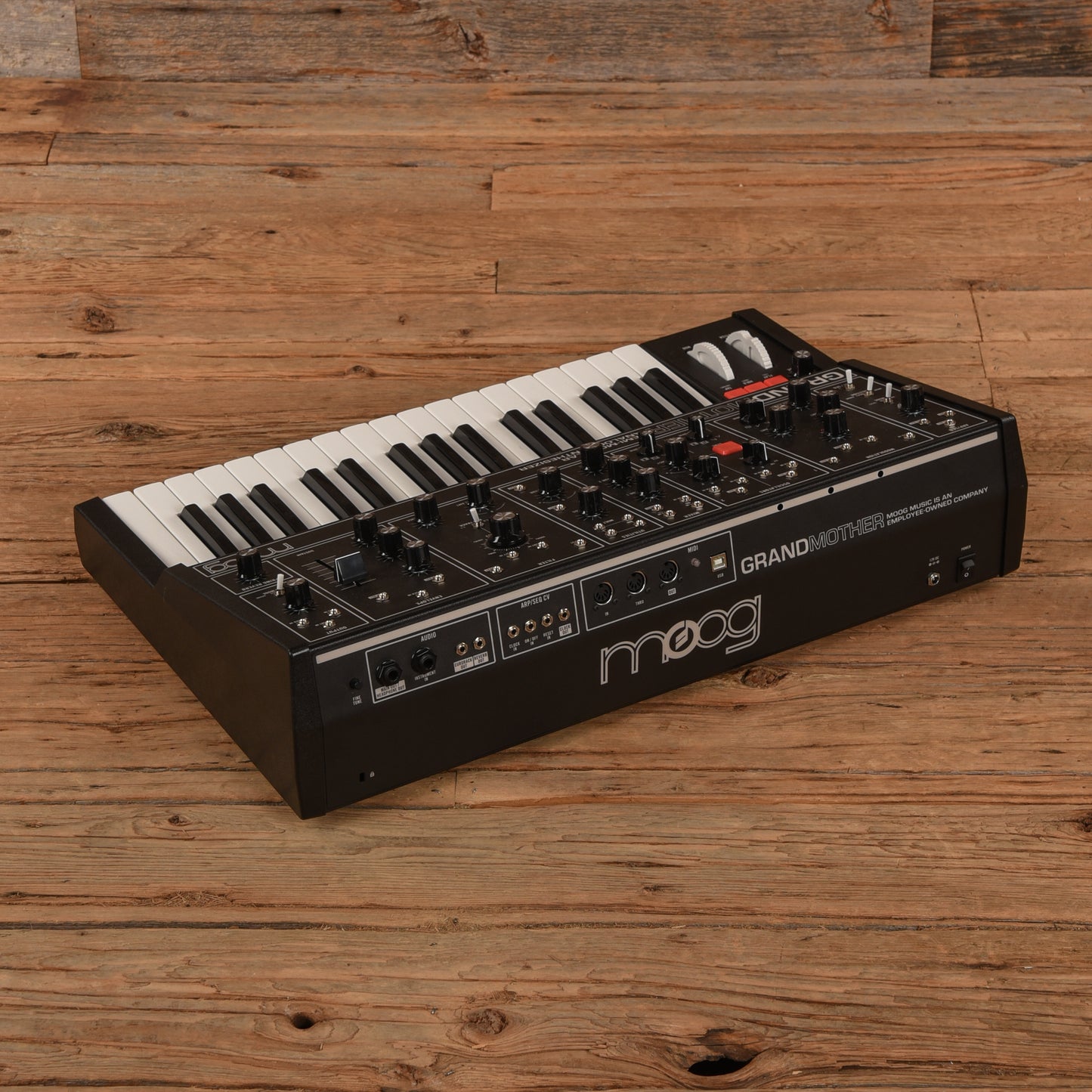 Moog Grandmother Dark 32-Key Semi-Modular Analog Synthesizer Keyboards and Synths / Synths / Analog Synths
