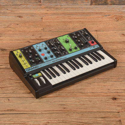 Moog Grandmother Keyboards and Synths / Synths / Analog Synths