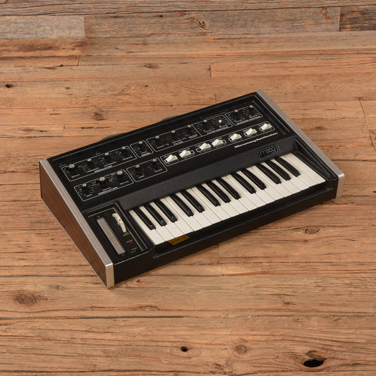 Moog Micromoog  1977 Keyboards and Synths / Synths / Analog Synths