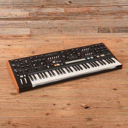 Moog Muse 8-Voice Analog Synthesizer Keyboards and Synths / Synths / Analog Synths