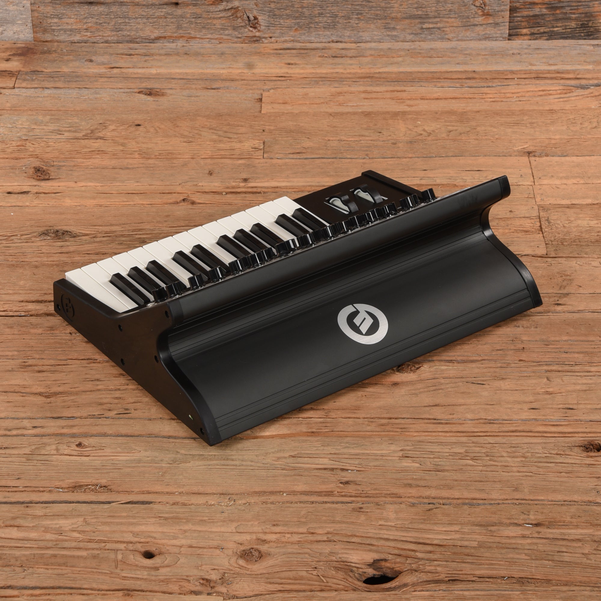 Moog Sub Phatty Analog Synthesizer Keyboards and Synths / Synths / Analog Synths
