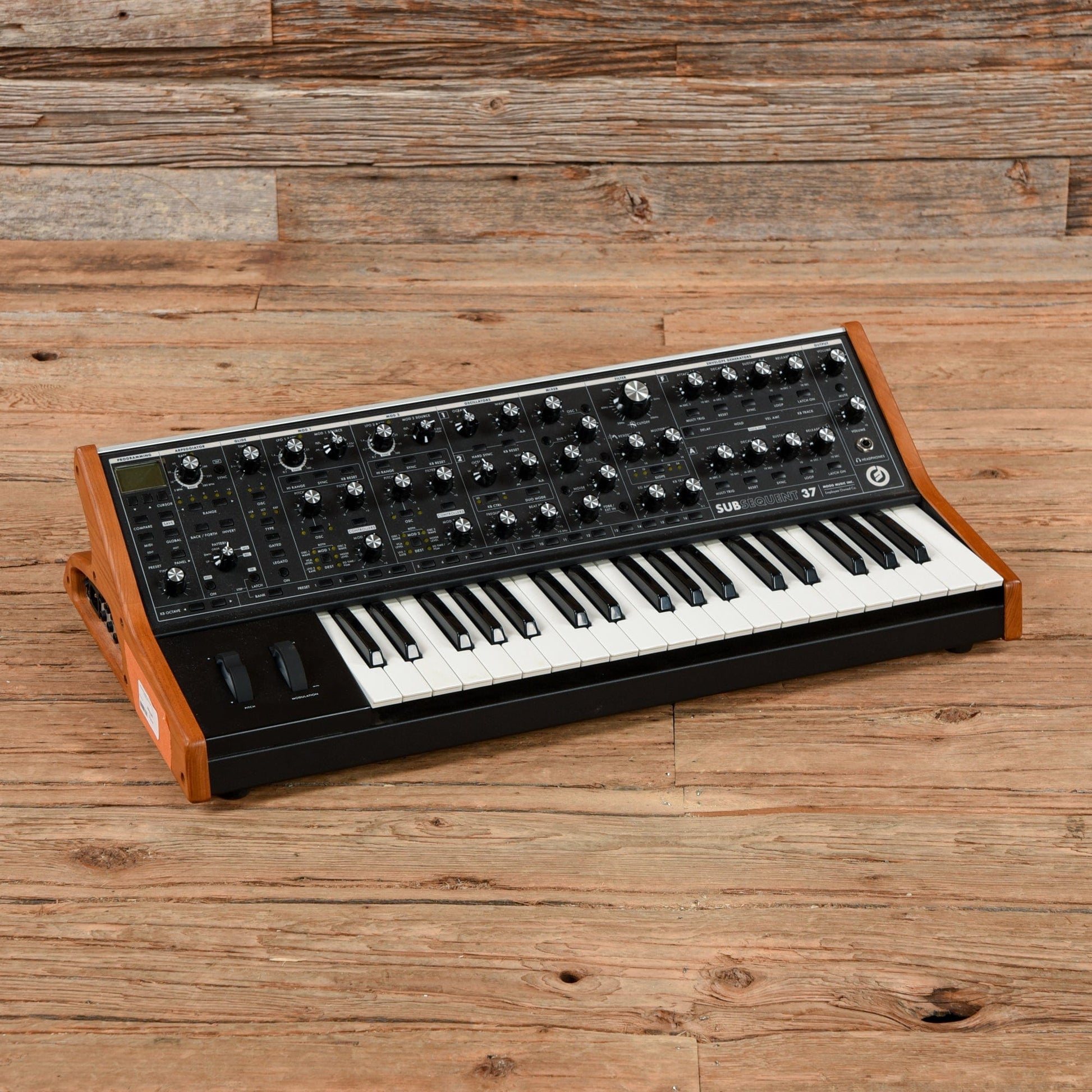 Moog Subsequent 37 Keyboards and Synths / Synths / Analog Synths