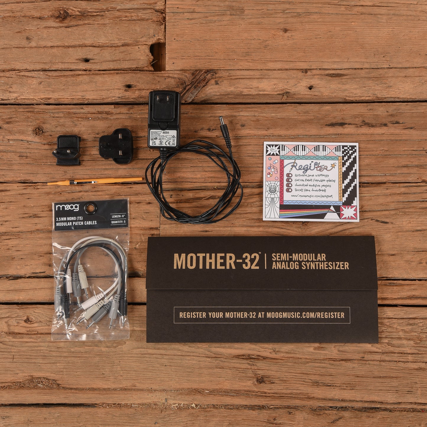 Moog Mother-32 Tabletop Semi-Modular Synthesizer Keyboards and Synths / Synths / Digital Synths