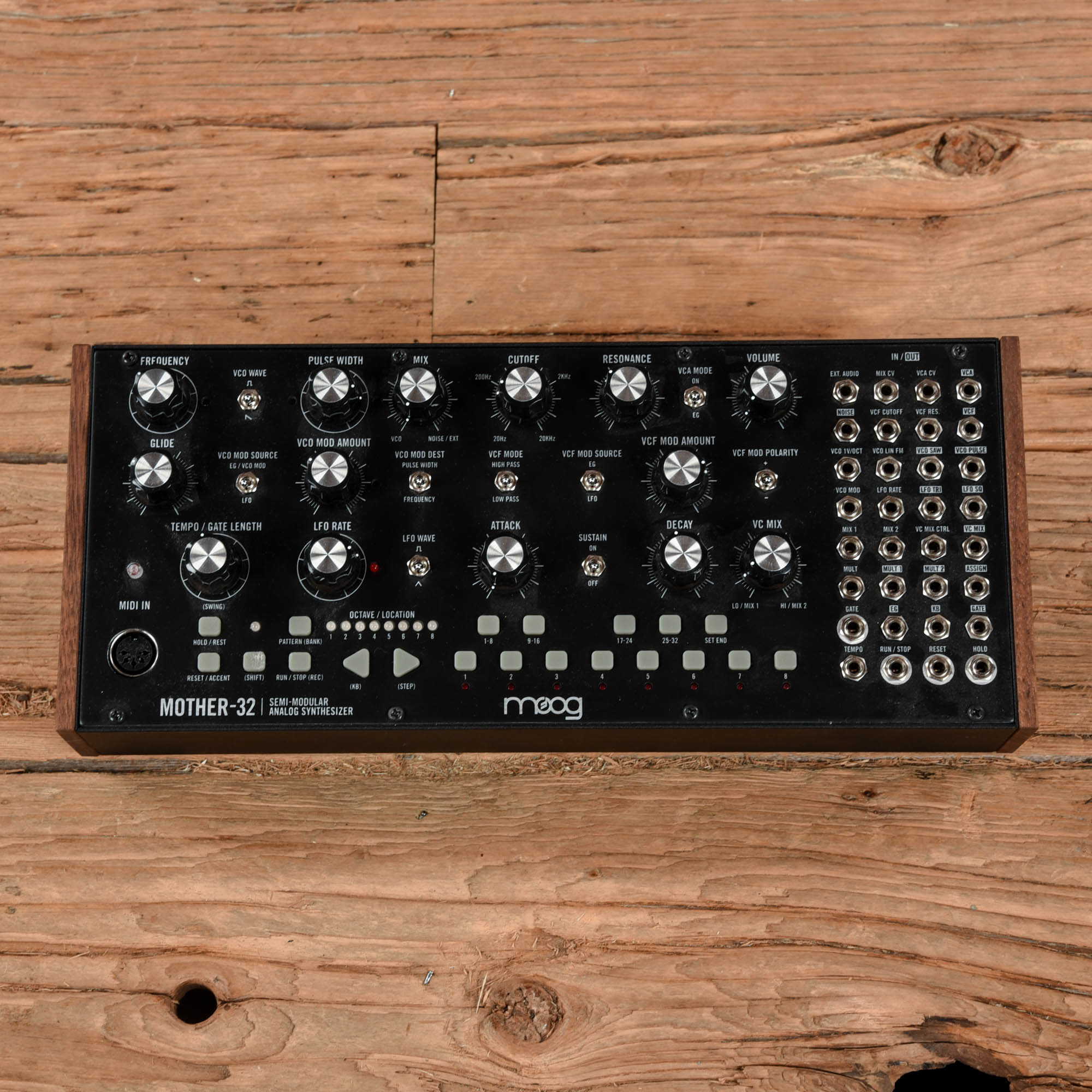 Moog Mother-32 Tabletop Semi-Modular Synthesizer Keyboards and Synths / Synths / Digital Synths