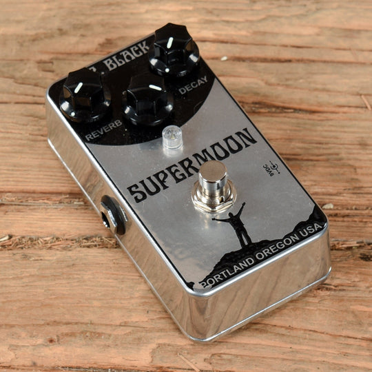 Mr. Black Pedals Supermoon Effects and Pedals / Reverb