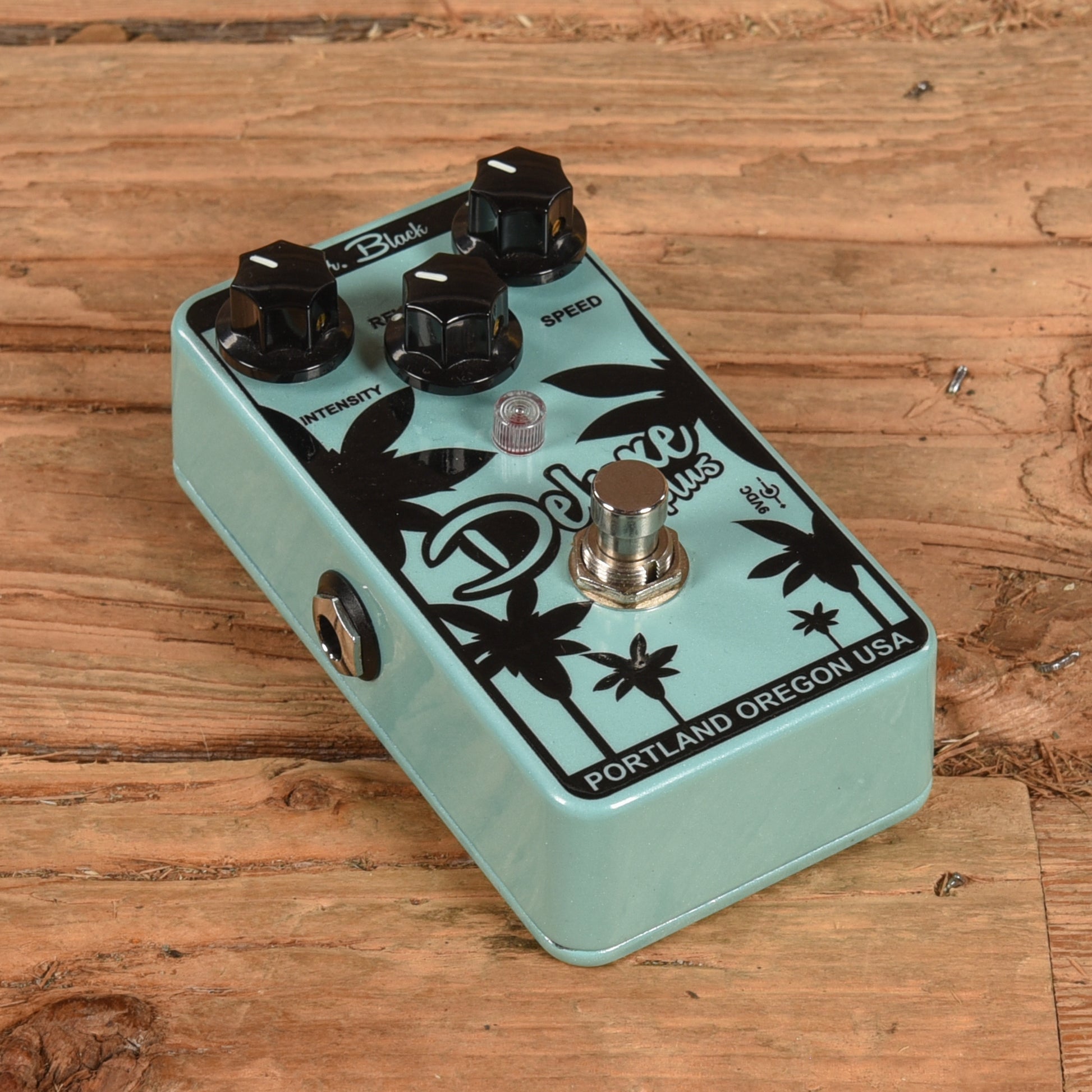 Mr. Black Pedals DeluxePlus Reverb & Tremolo Effects and Pedals / Tremolo