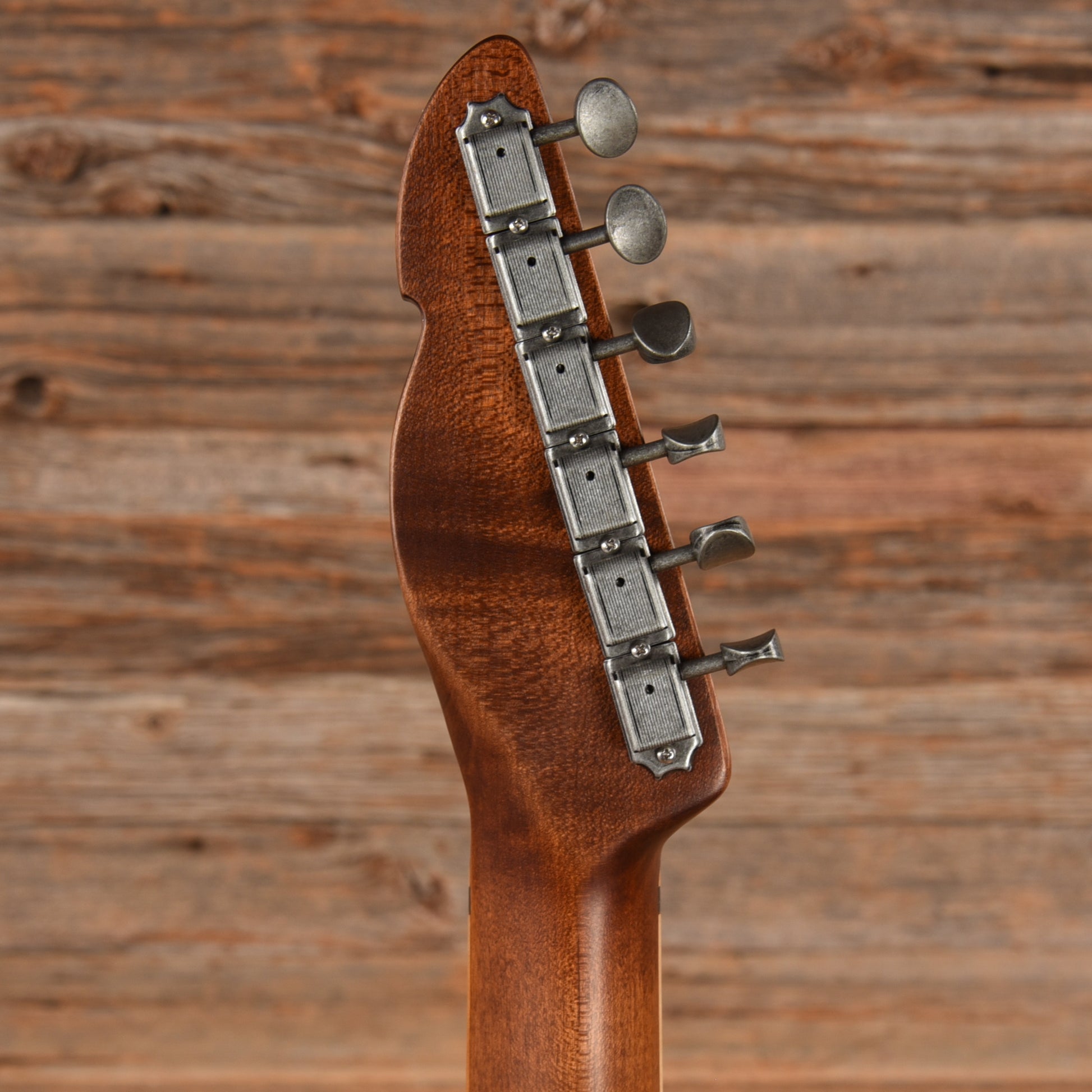 Mule Mulecaster Doublecut Baritone White Electric Guitars / Hollow Body