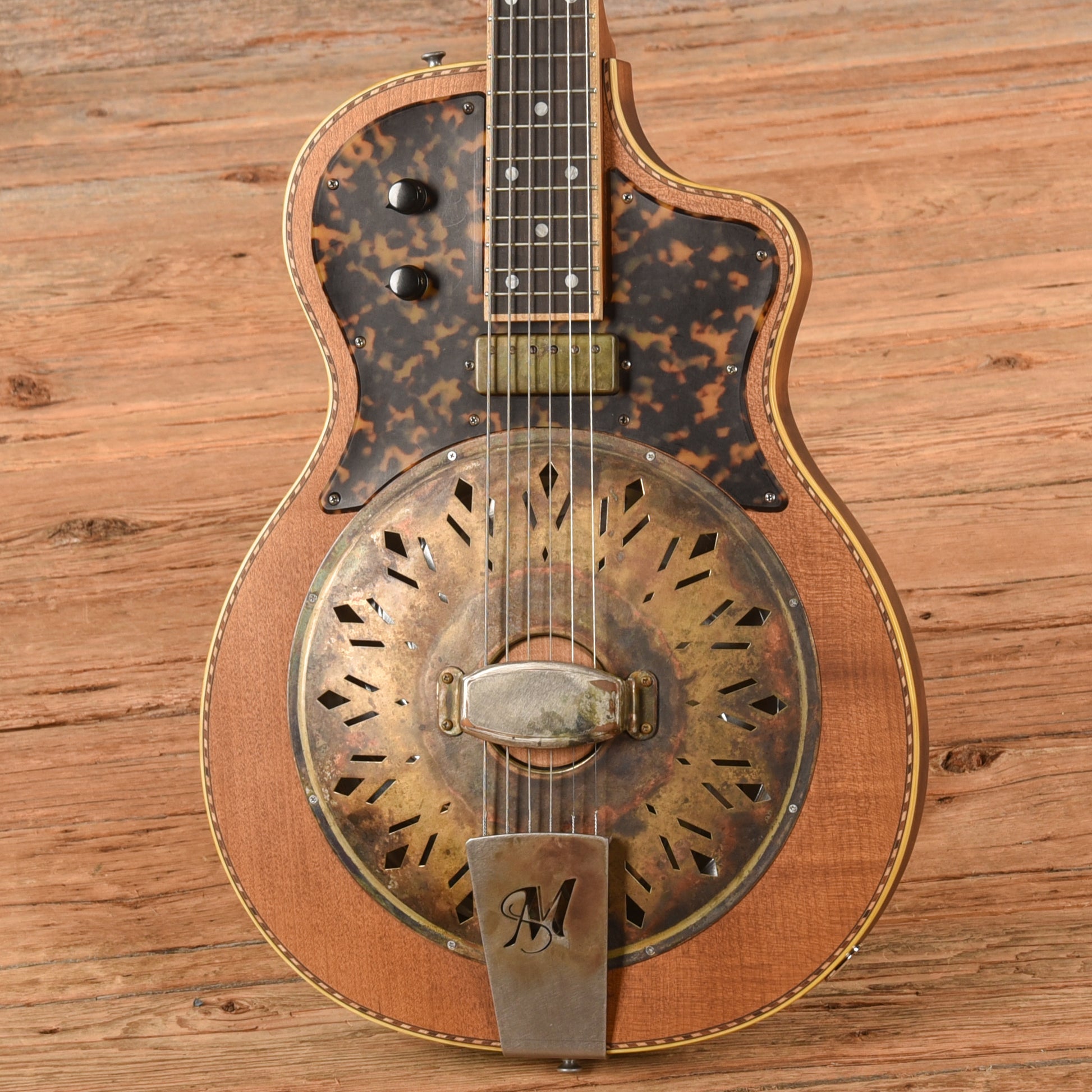 Mule Mavis Brown Electric Guitars / Semi-Hollow