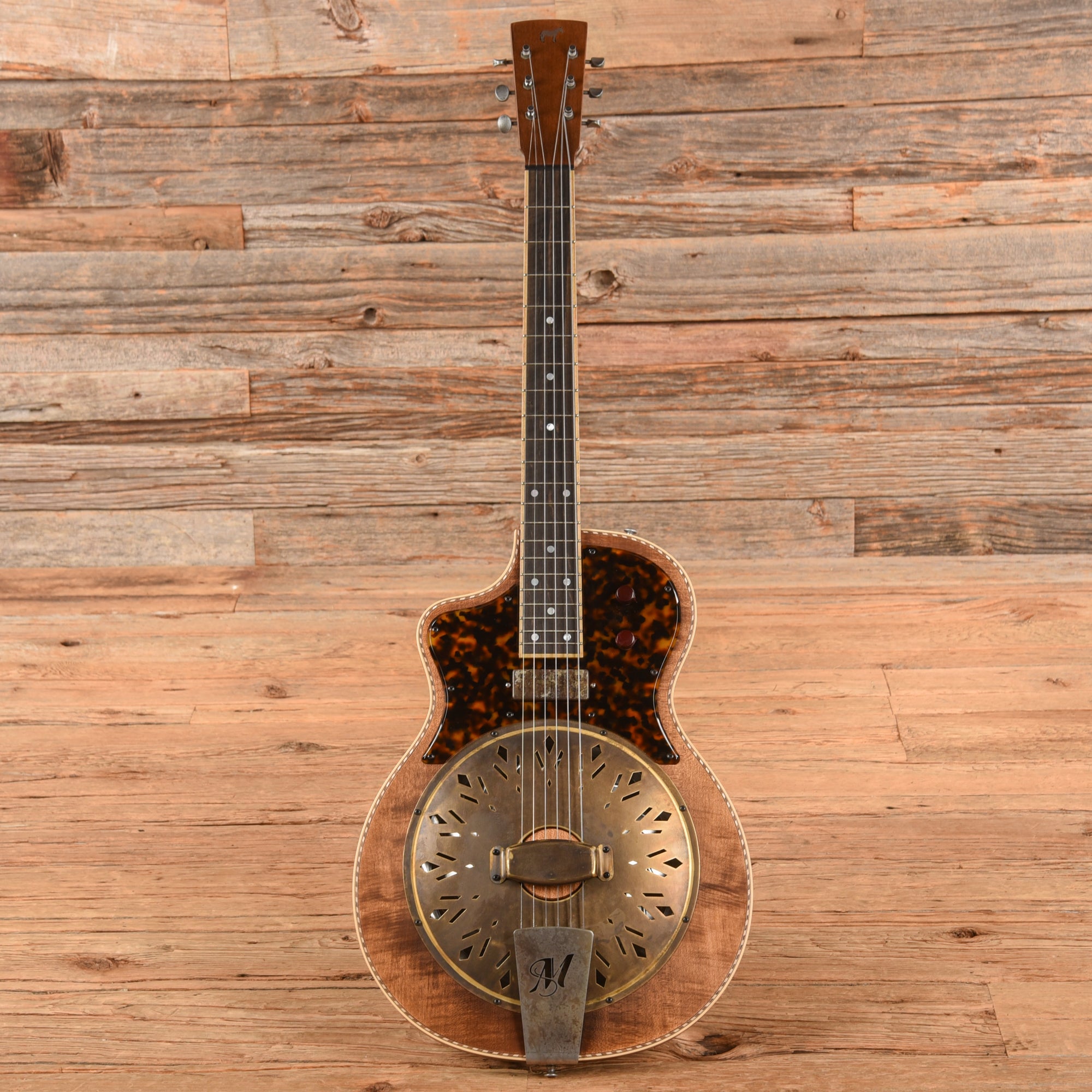Mule Mavis Cutaway   LEFTY Electric Guitars / Solid Body