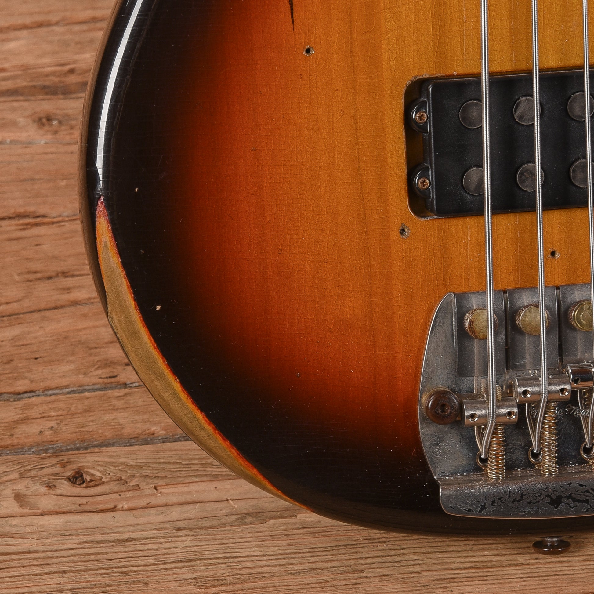 Music Man Cliff Williams Icon Series StingRay Sunburst 2020 Bass Guitars / 4-String