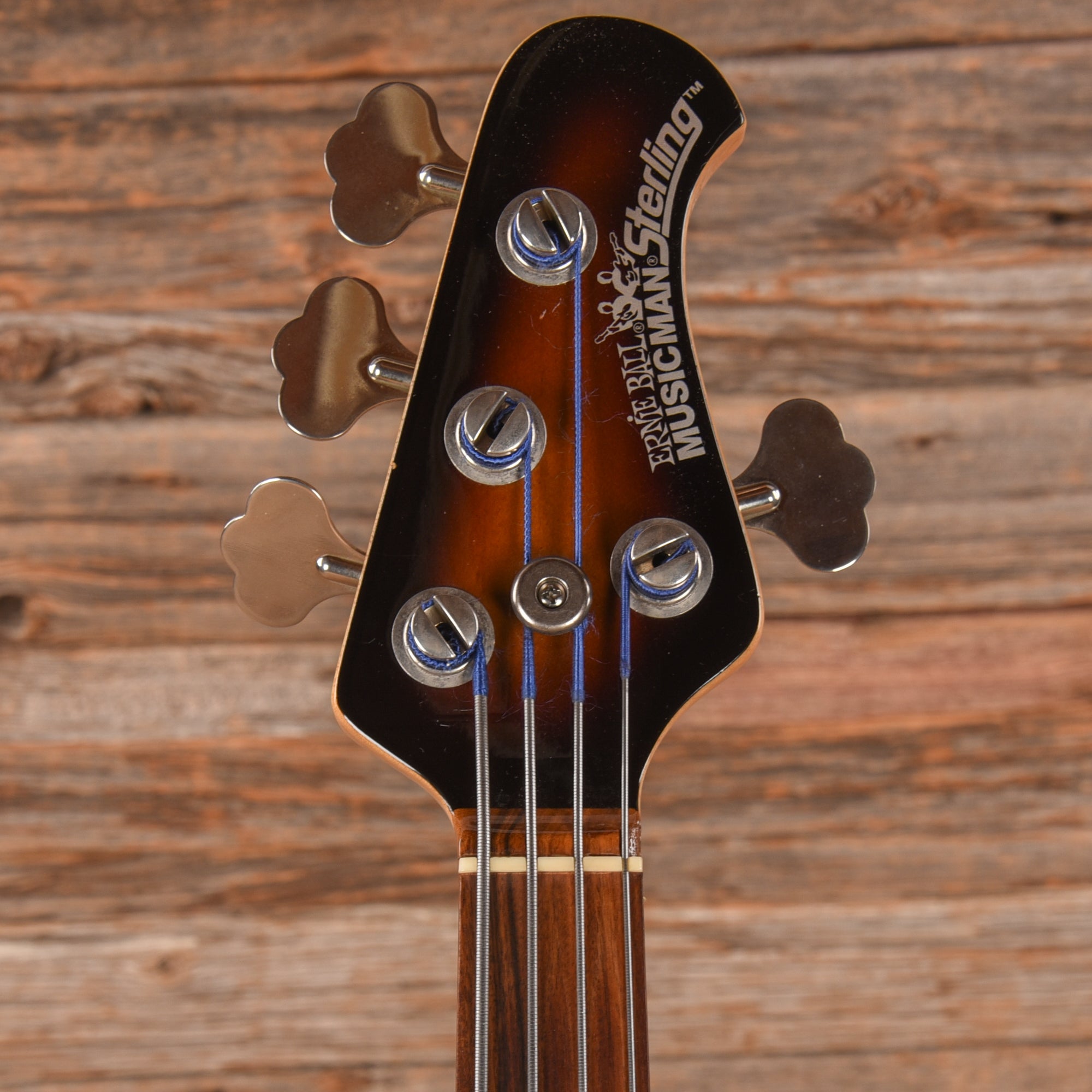 Music Man Sterling Fretless Sunburst 2001 Bass Guitars / 4-String