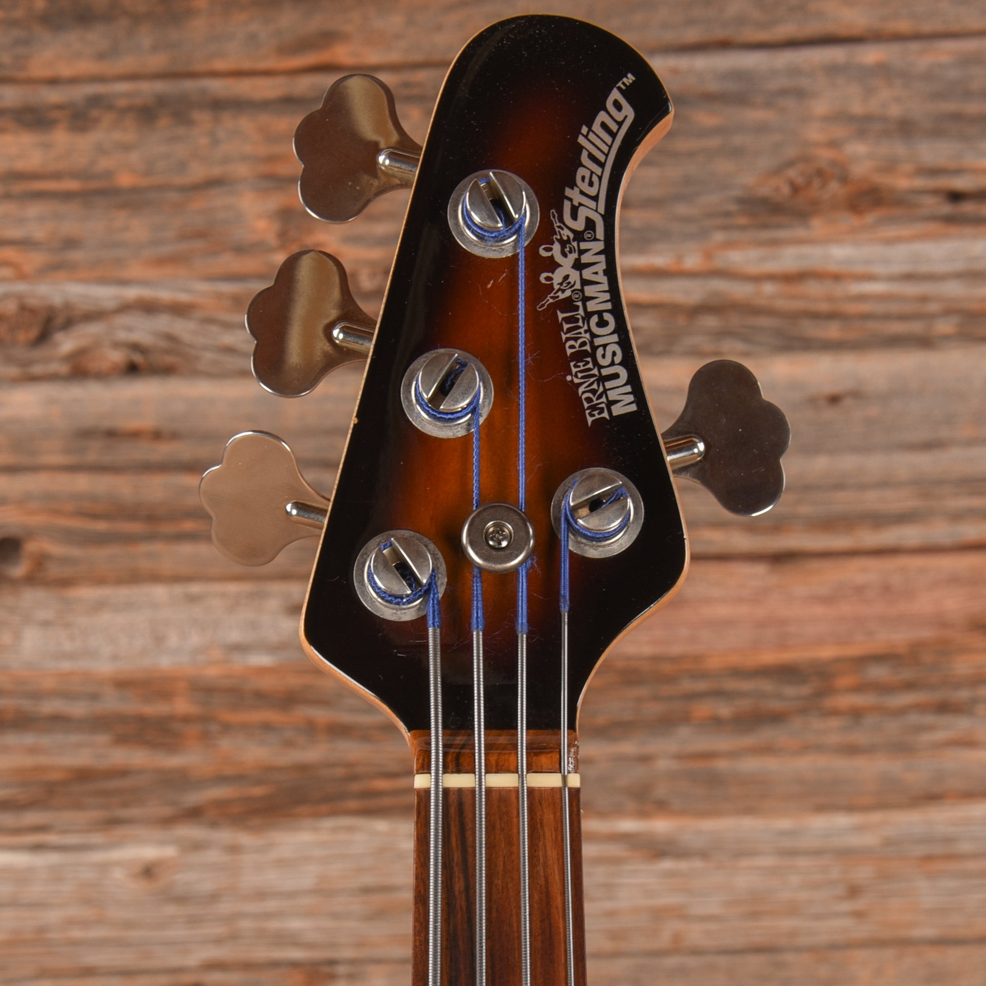 Music Man Sterling Fretless Sunburst 2001 Bass Guitars / 4-String