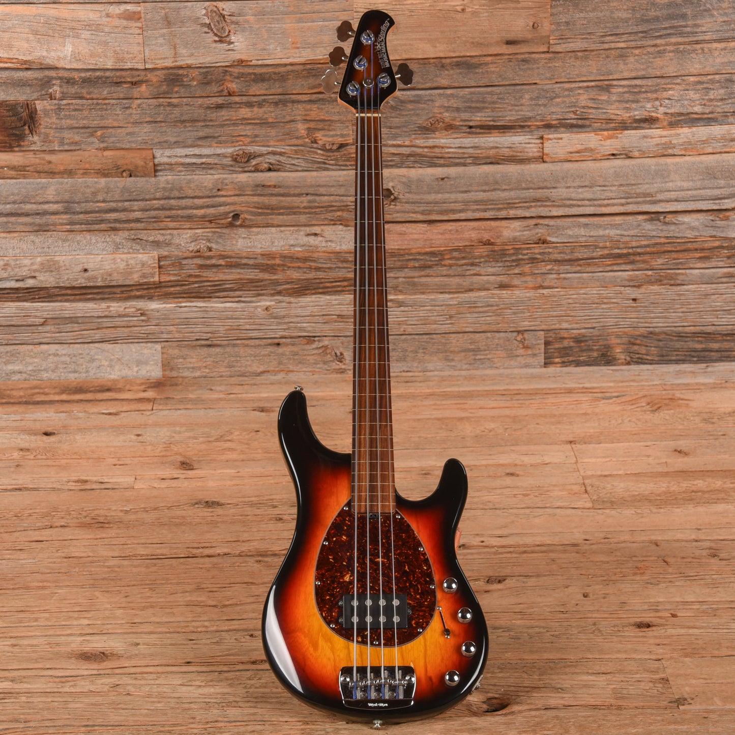 Music Man Sterling Fretless Sunburst 2001 Bass Guitars / 4-String