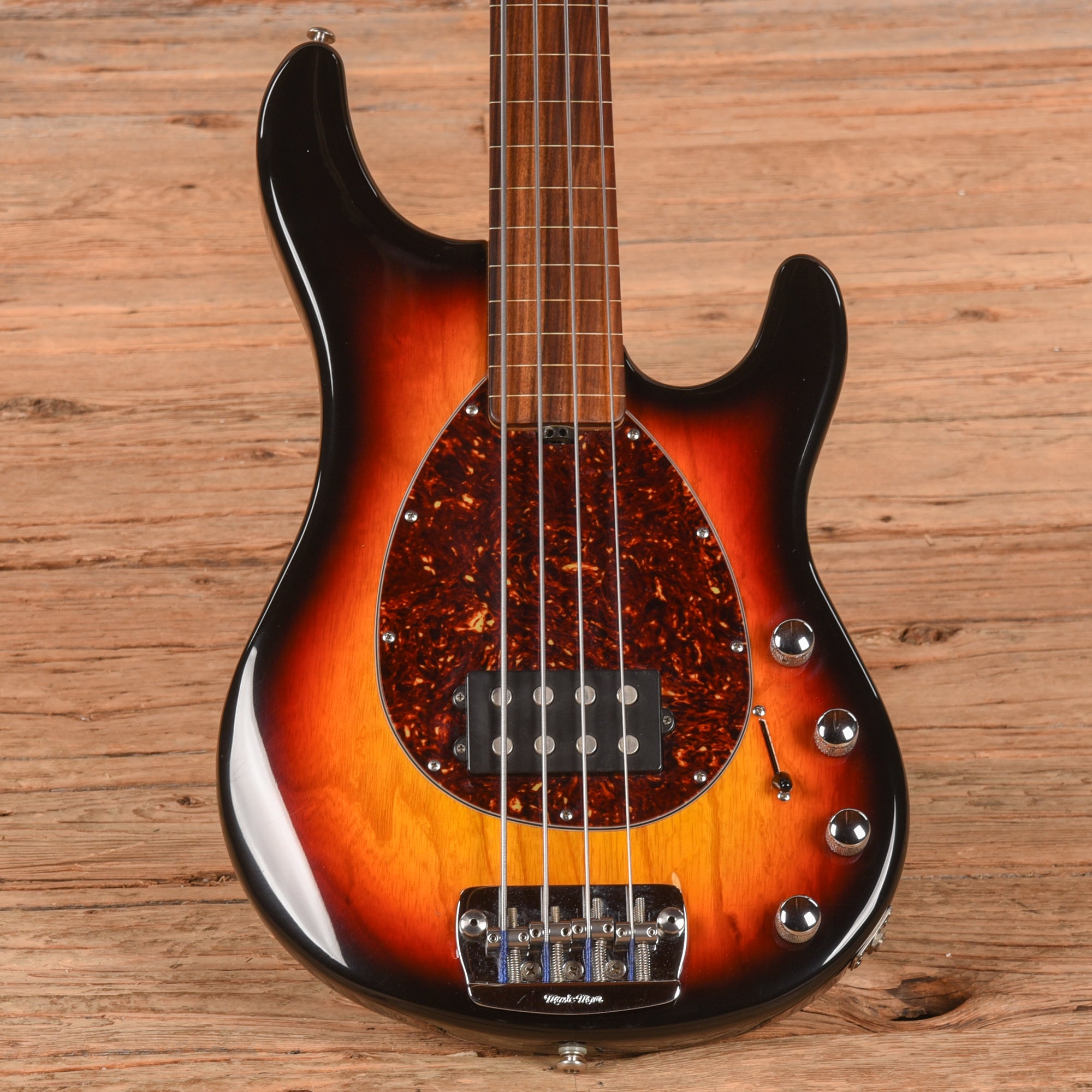 Music Man Sterling Fretless Sunburst 2001 Bass Guitars / 4-String