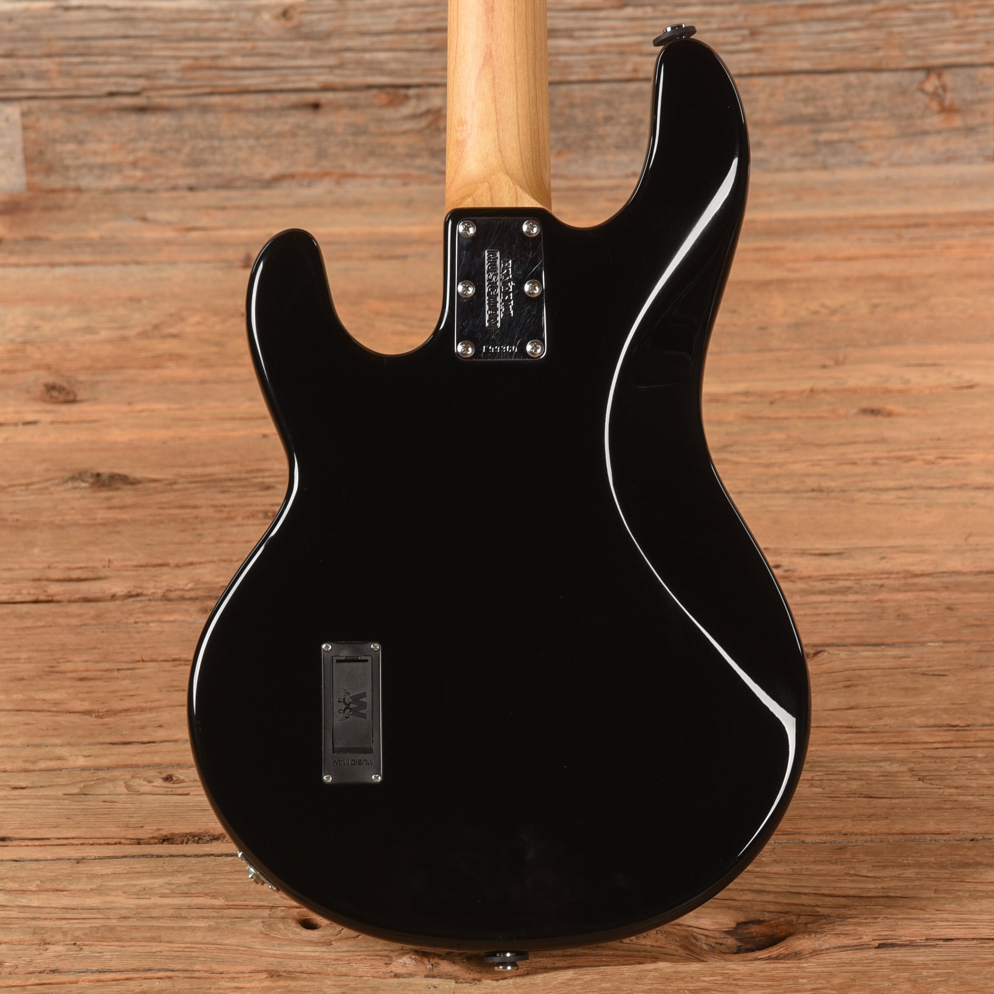 Music Man StingRay 3 EQ H Black 2016 Bass Guitars / 4-String