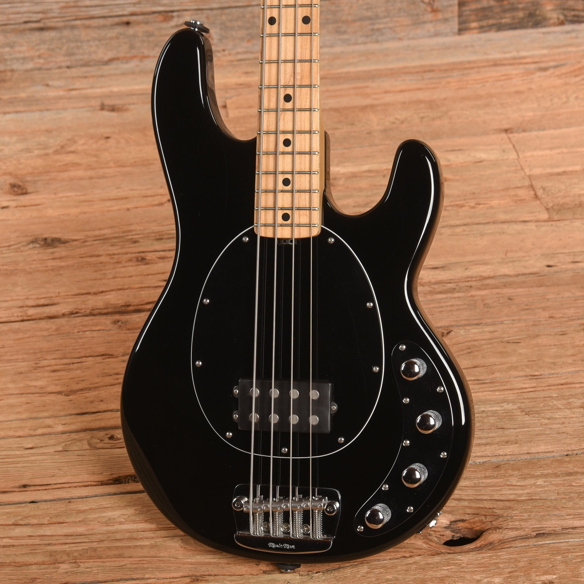 Music Man StingRay 3 EQ H Black 2016 Bass Guitars / 4-String